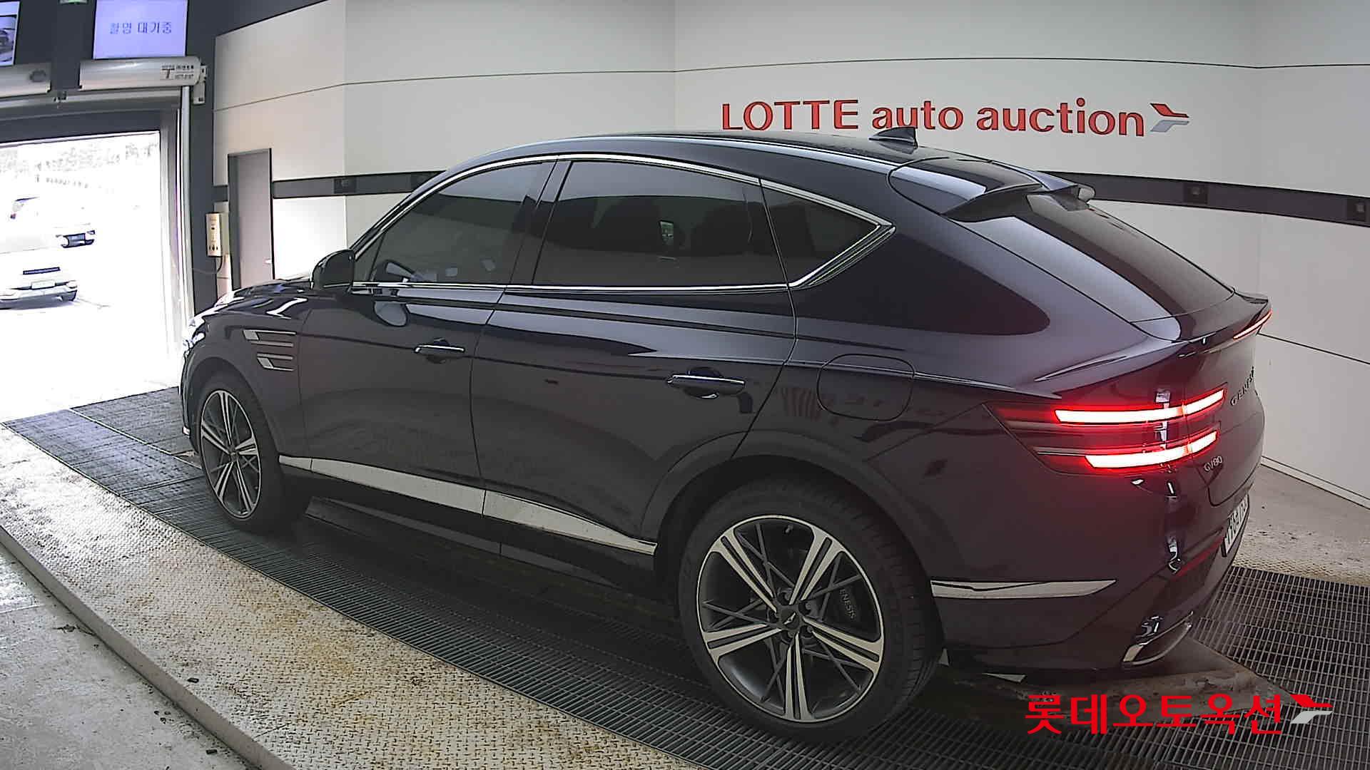 جينسس جي في 80