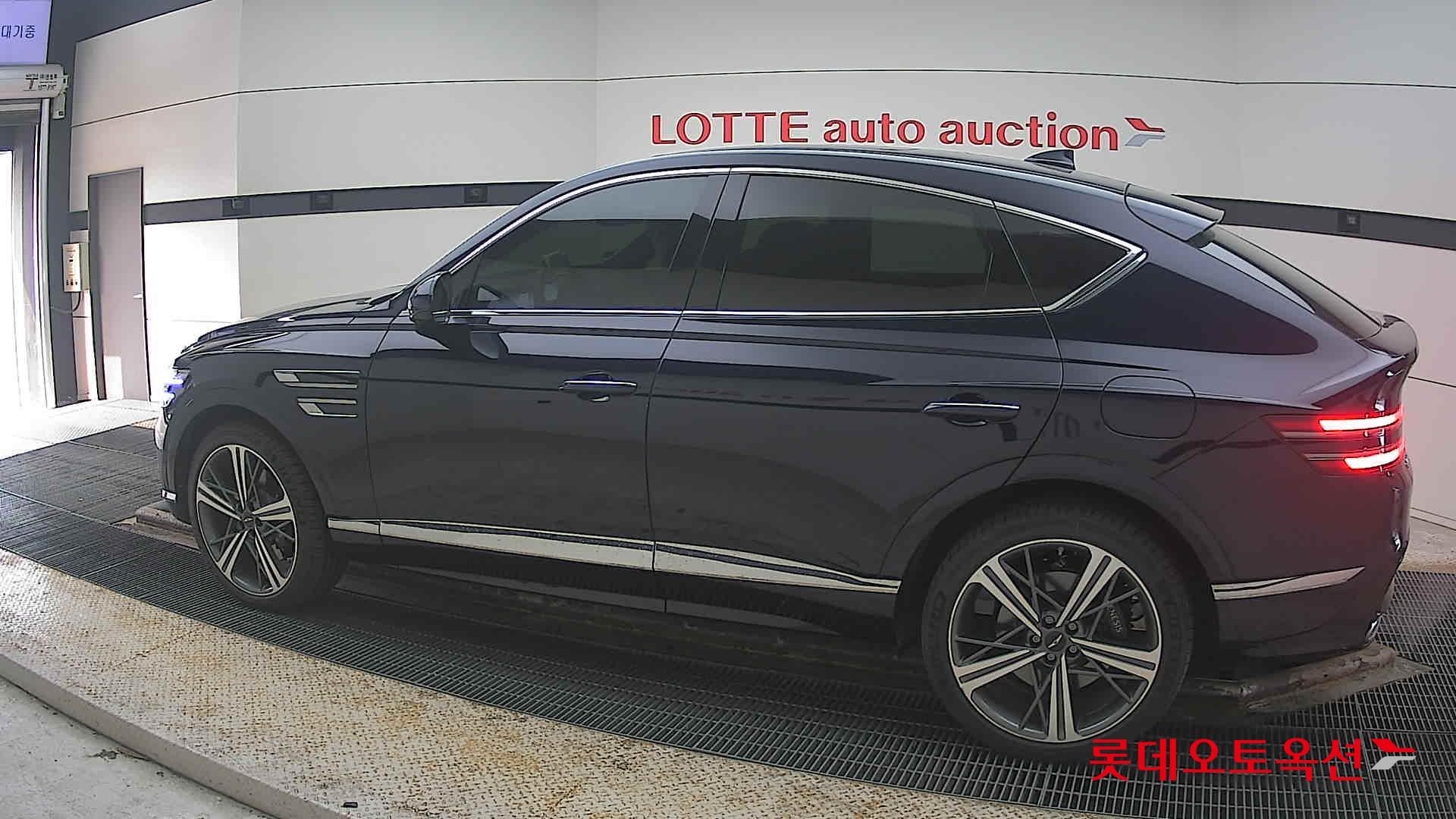 جينسس جي في 80