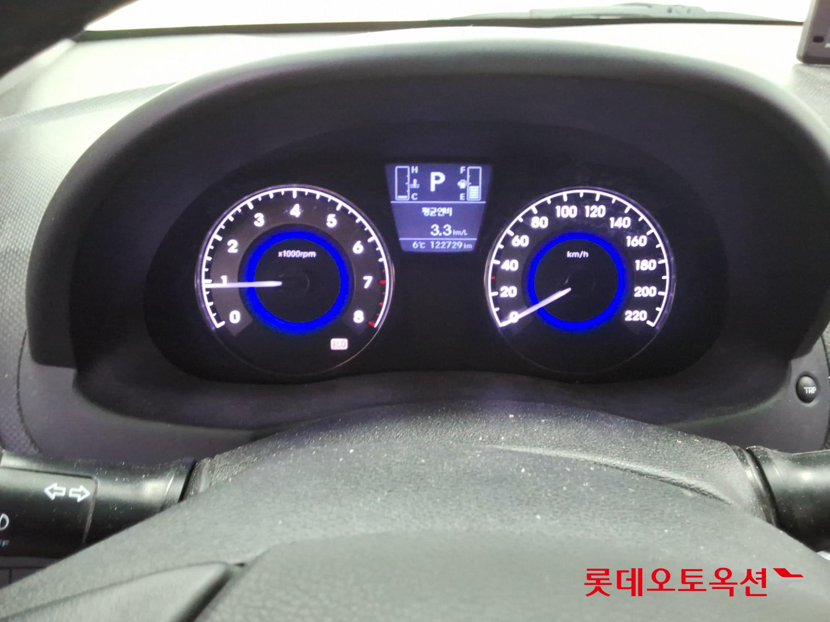 هيونداي أكسنت 2016 - صورة 30