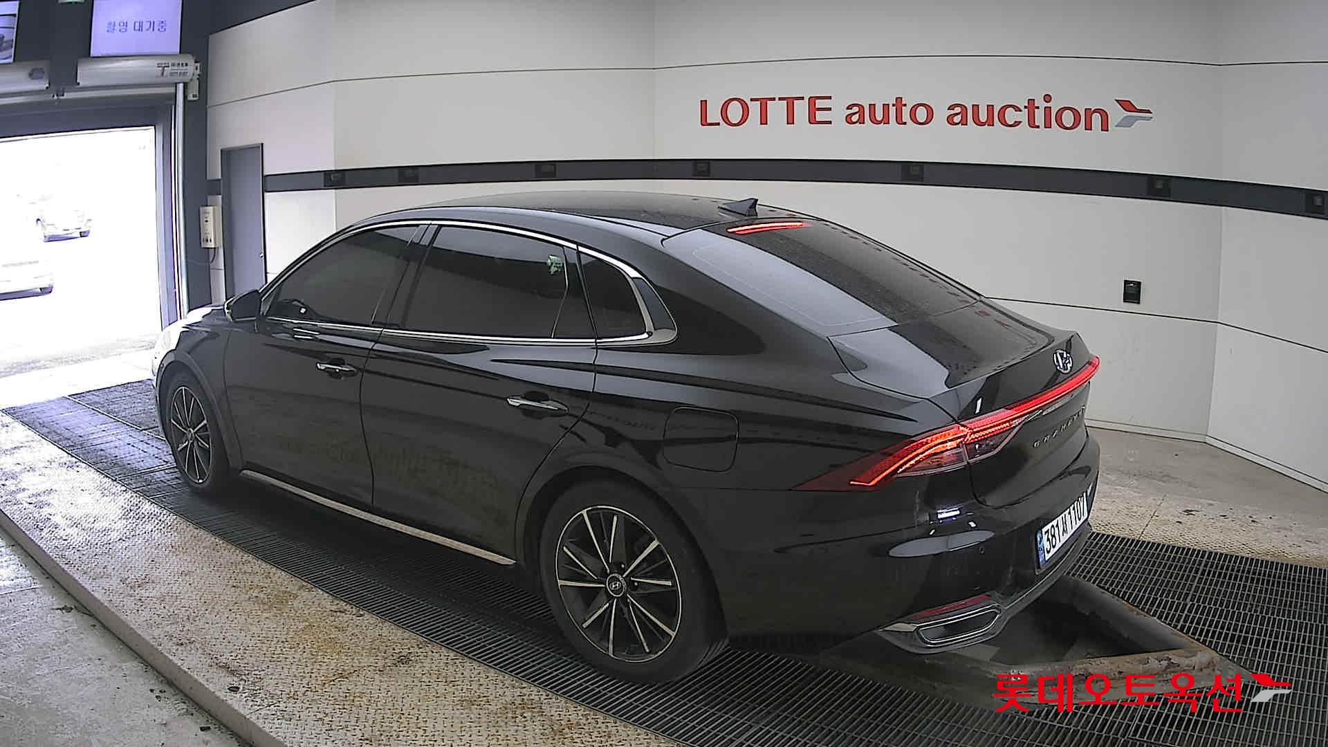 Hyundai Grandeur 2020 - Image 15