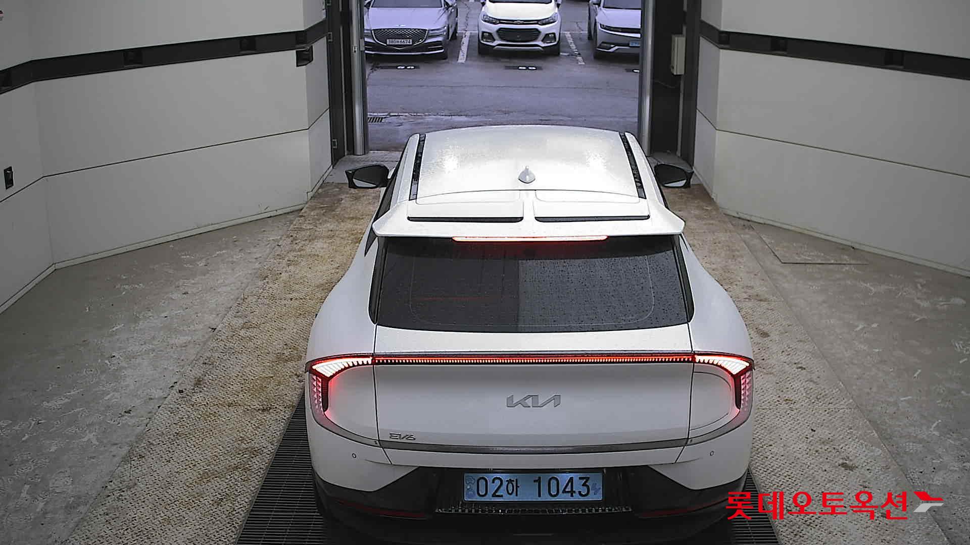 كيا EV6 2023 - صورة 17