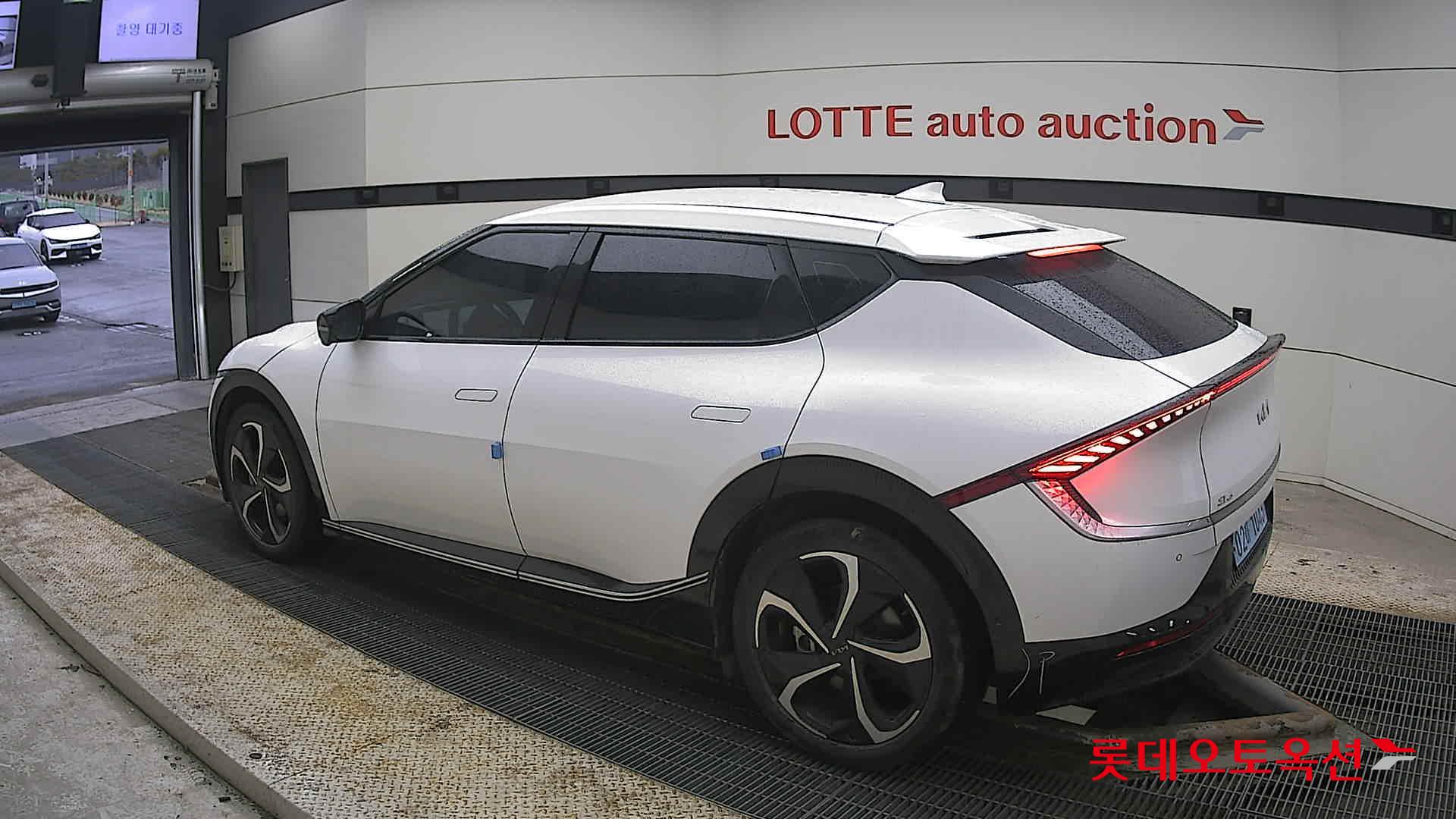 كيا EV6 2023 - صورة 15