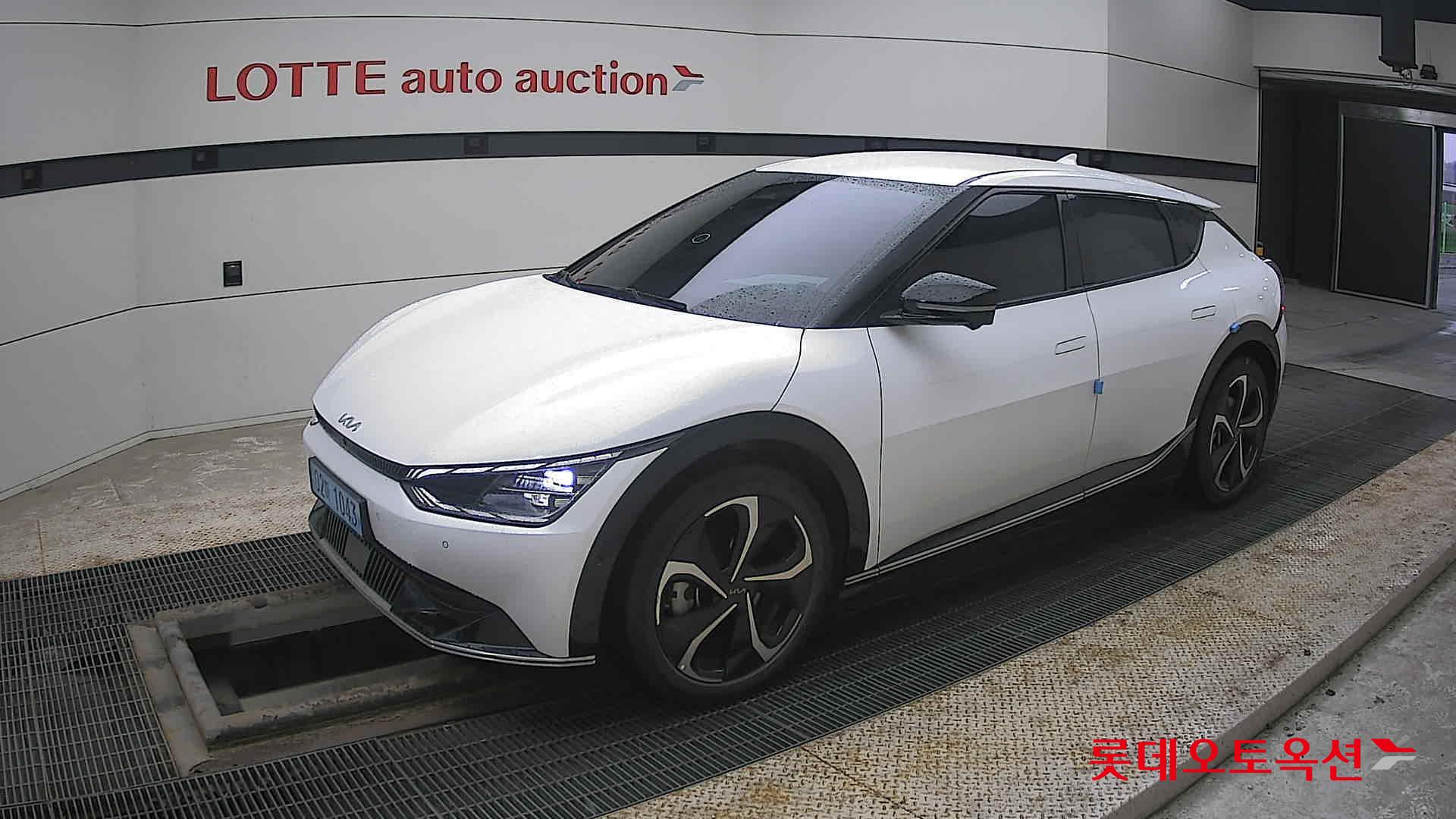 كيا EV6 2023 - صورة 11