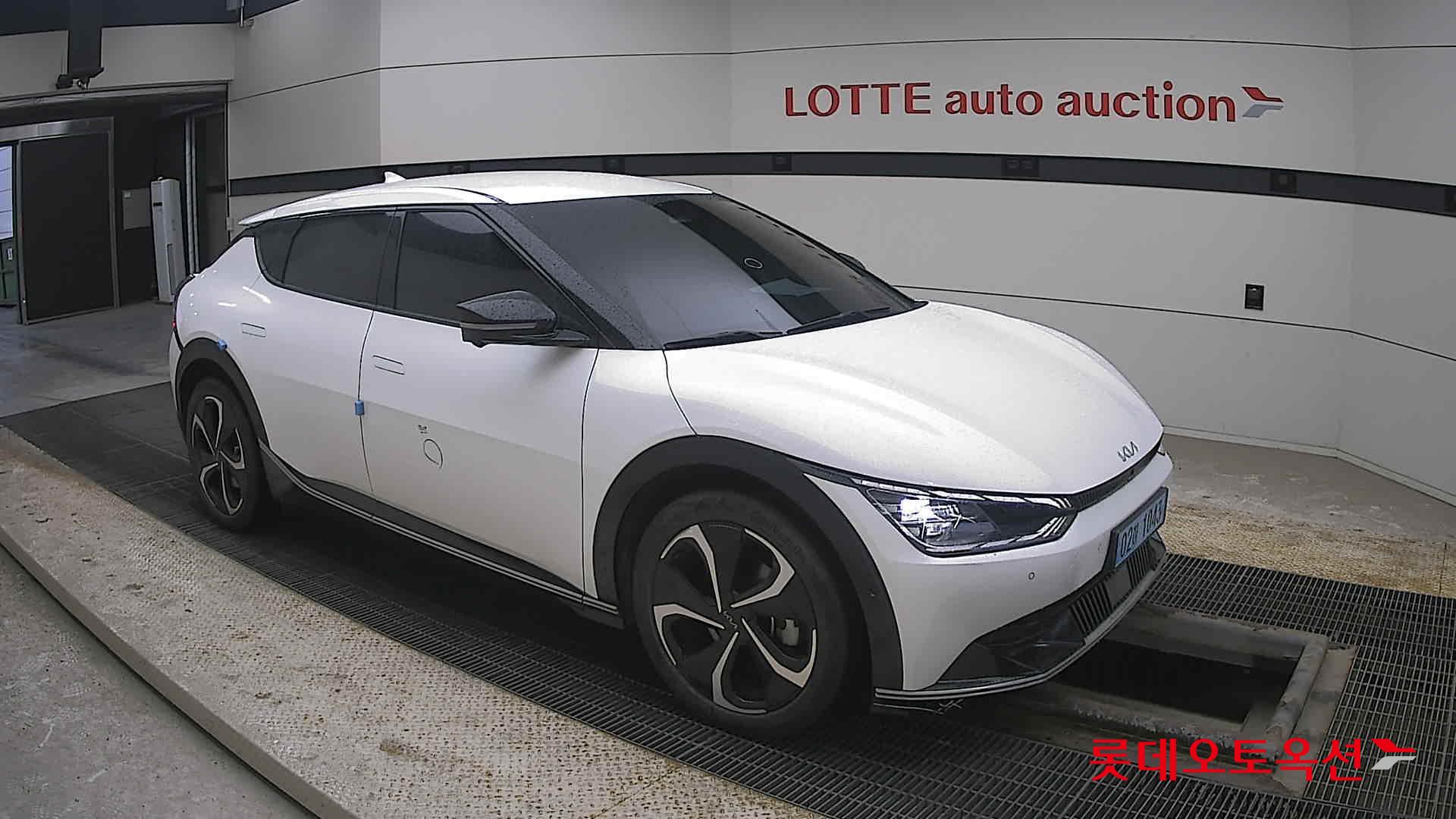 كيا EV6 2023 - صورة 23