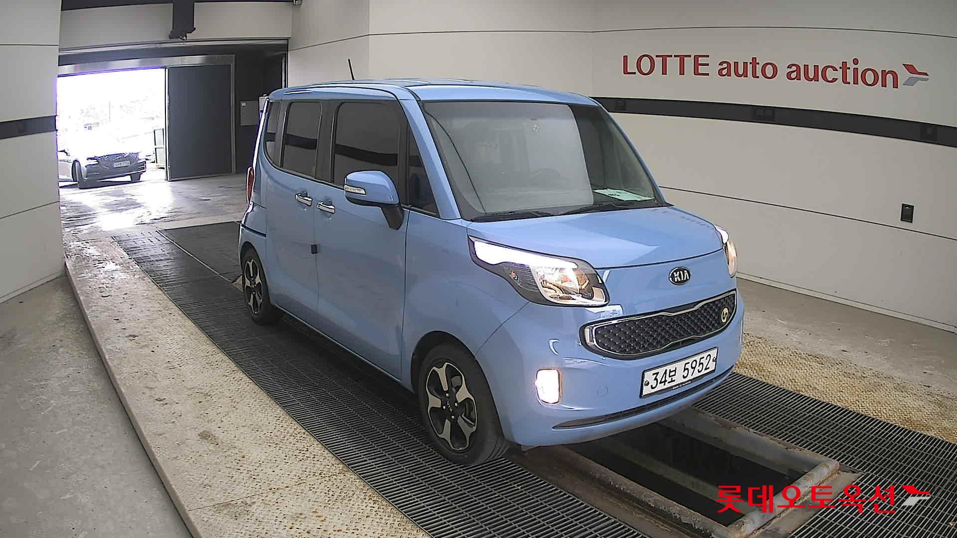 Kia Ray 2013 - Image 6