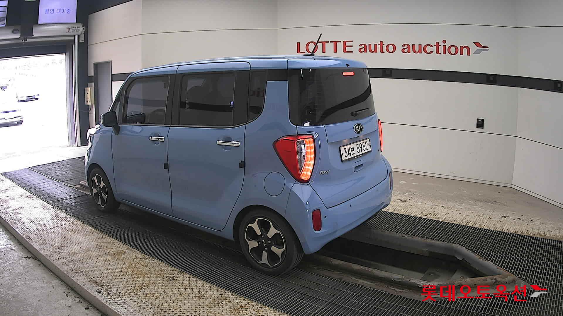 Kia Ray 2013 - Image 15