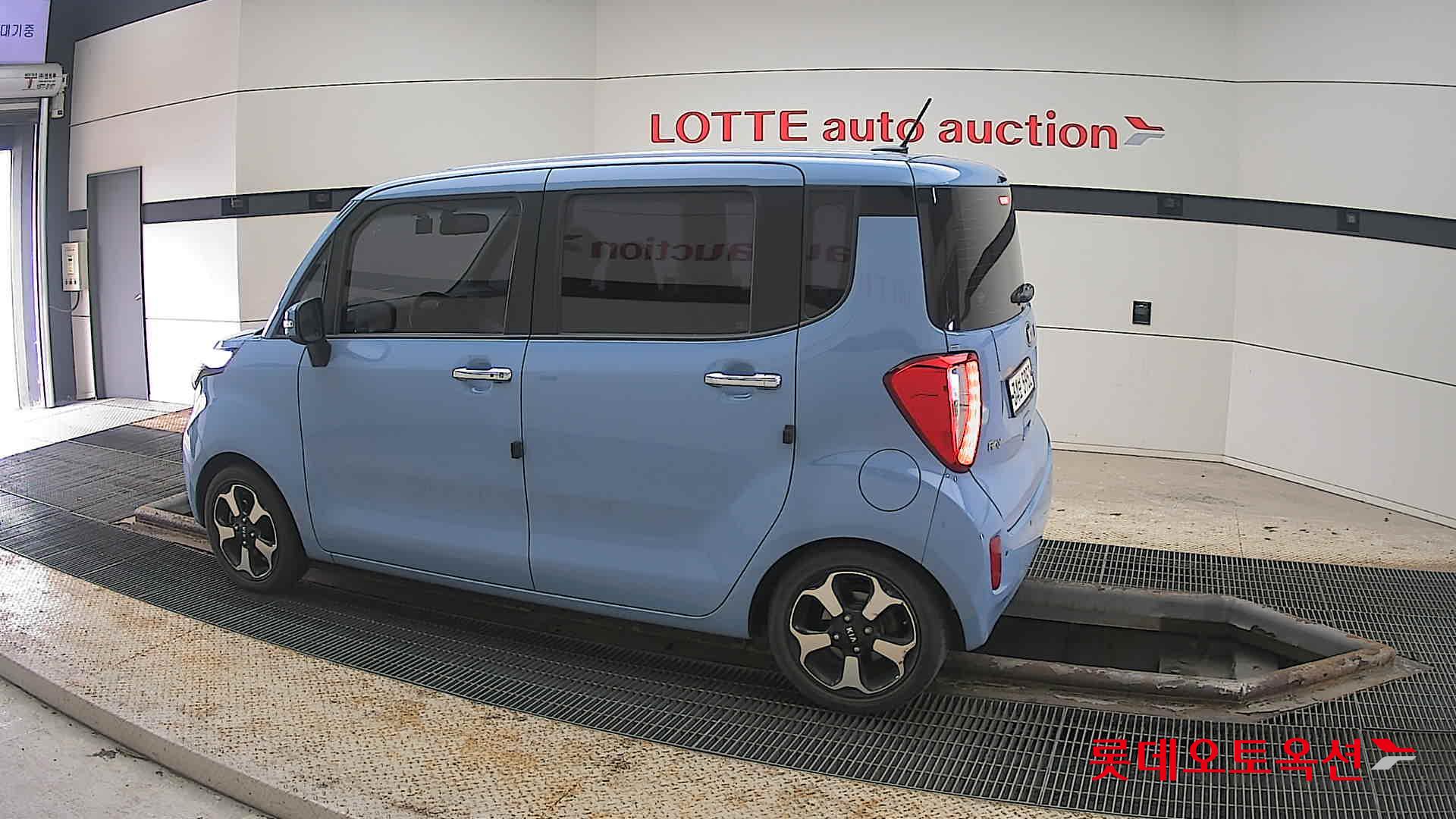 Kia Ray 2013 - Image 14