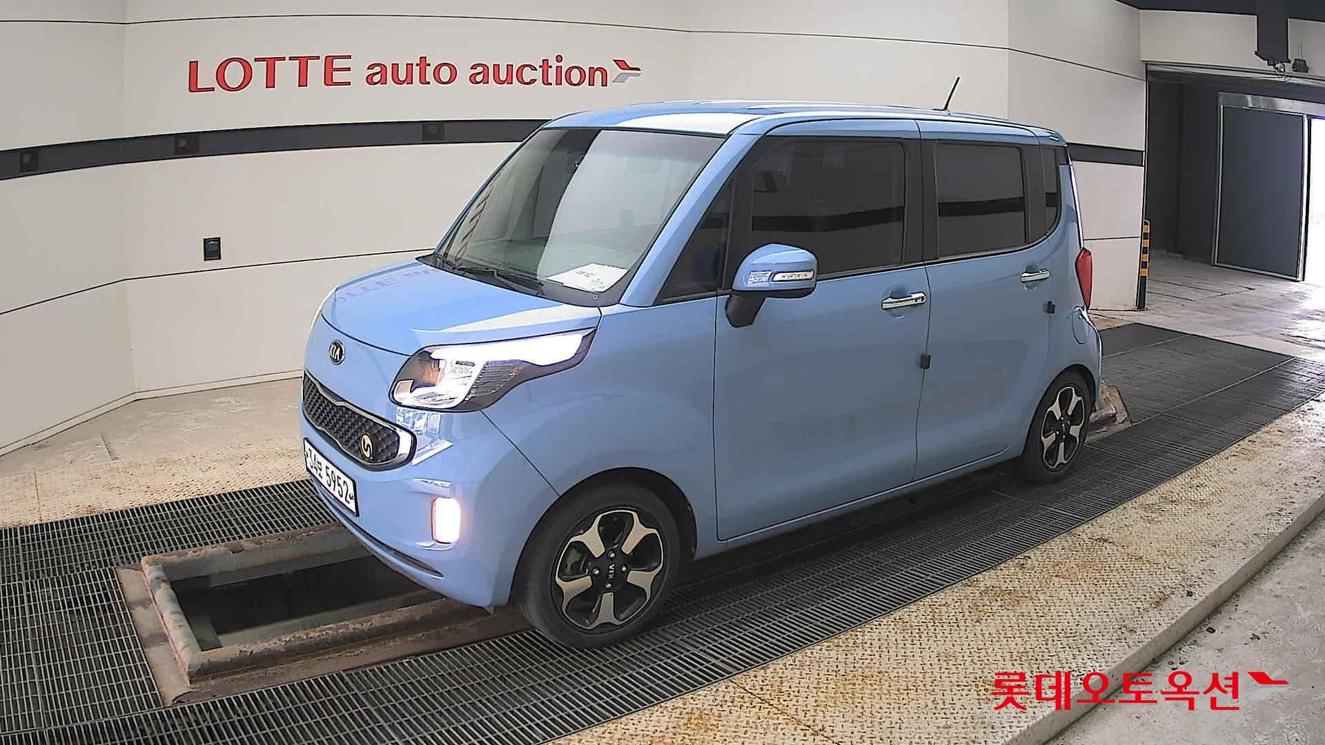 Kia Ray 2013 - Image 11