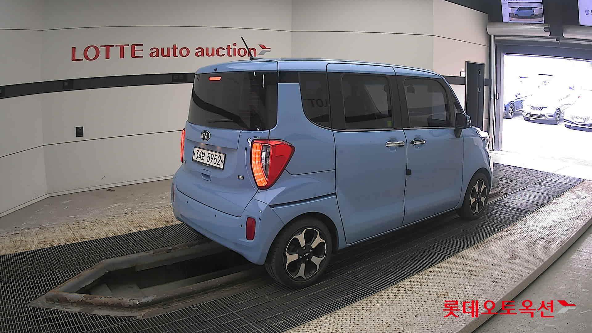 Kia Ray 2013 - Image 19