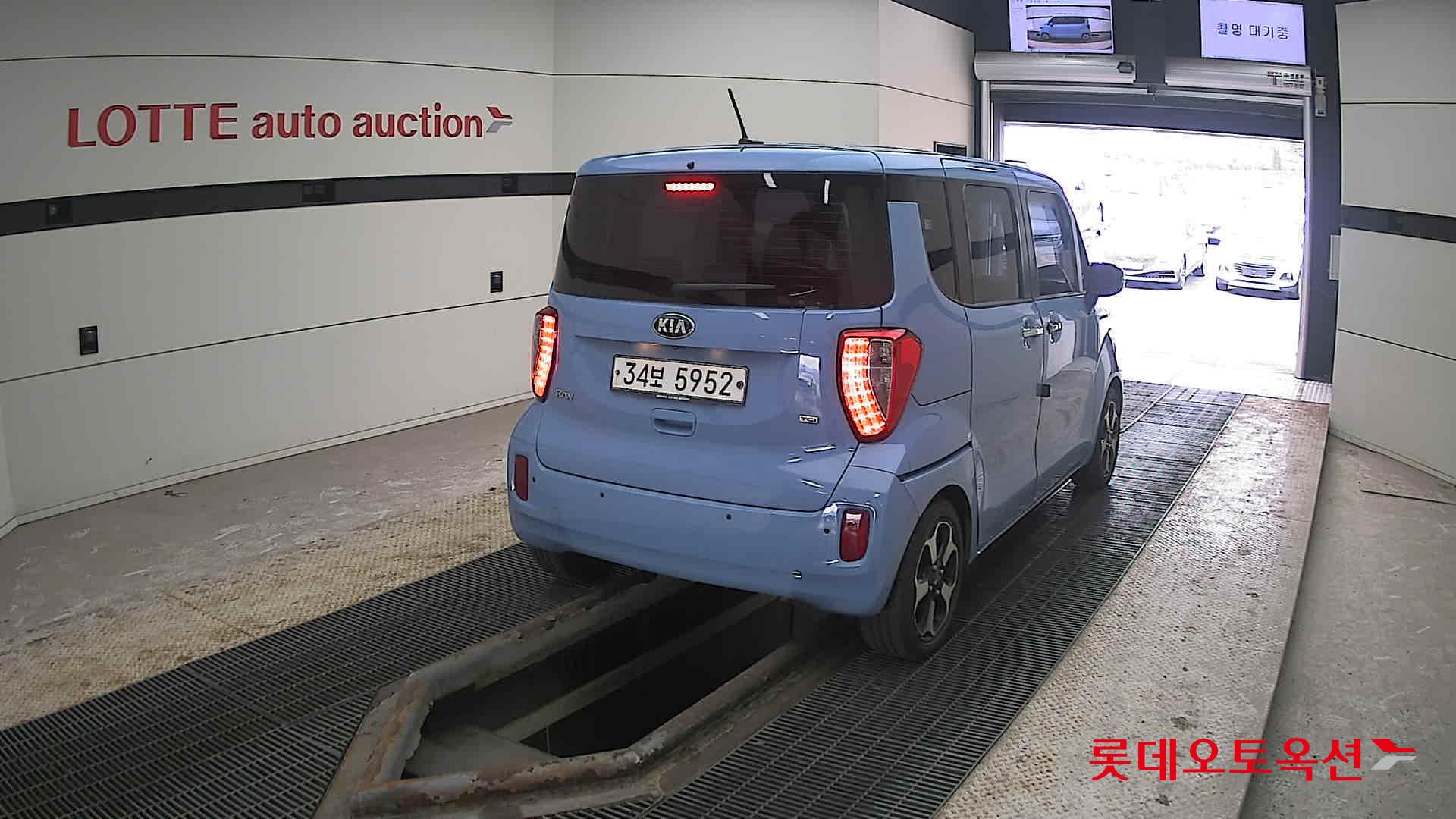Kia Ray 2013 - Image 18