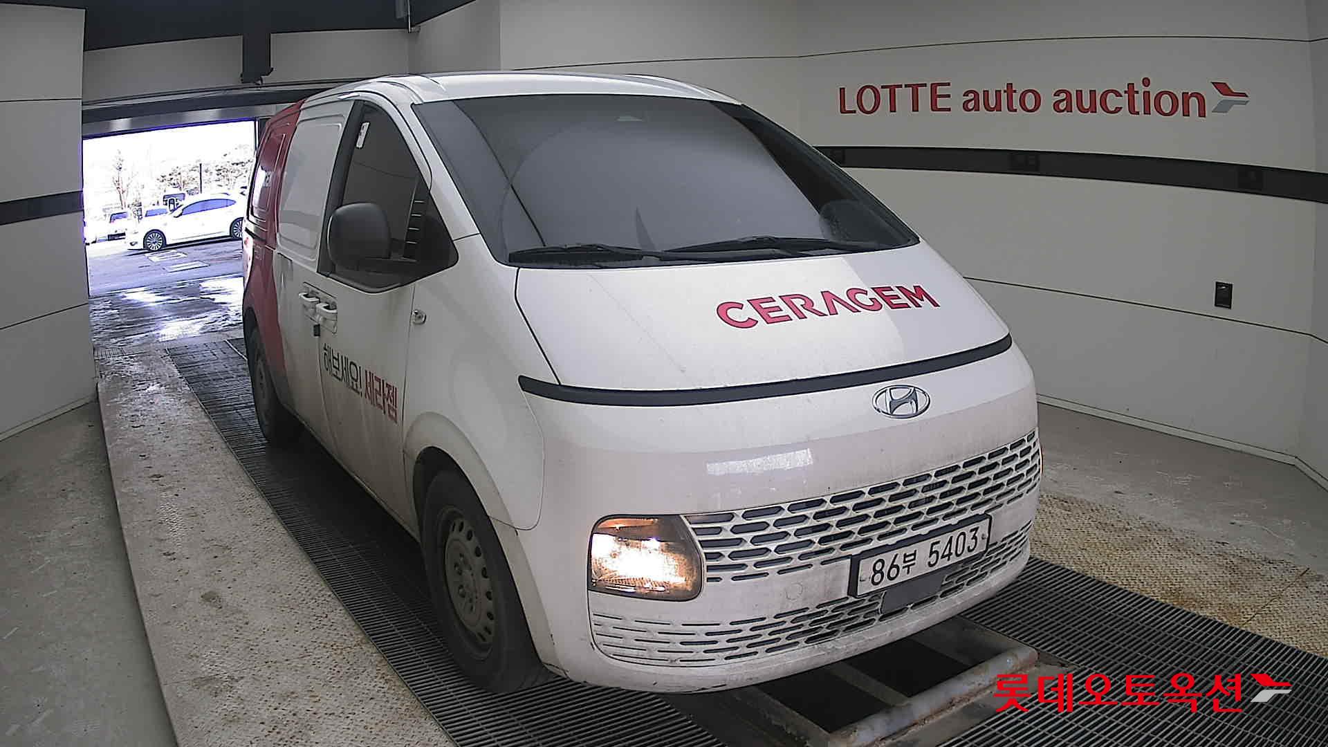 Hyundai Staria 2022 - Image 24