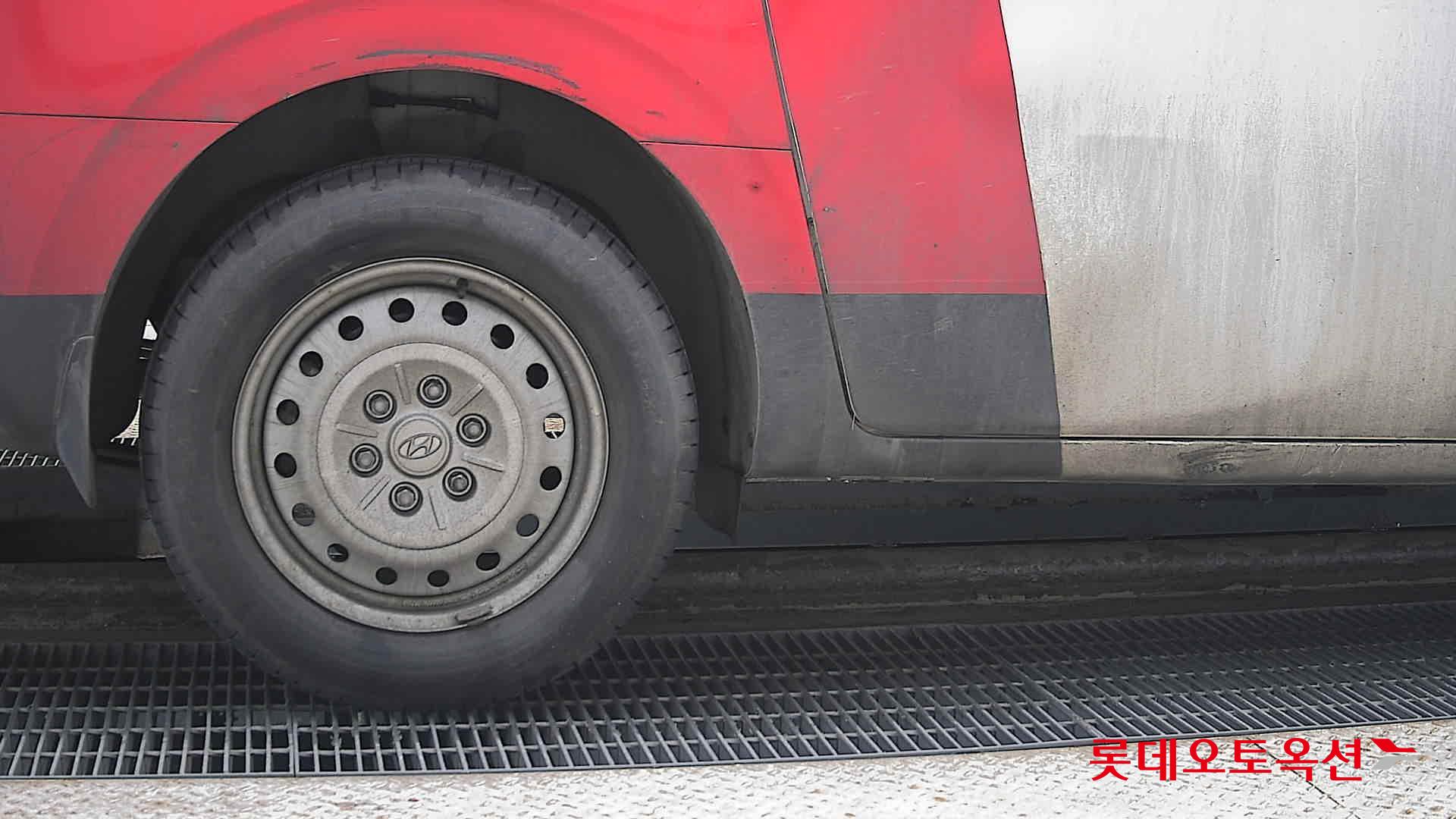 Hyundai Staria 2022 - Image 28