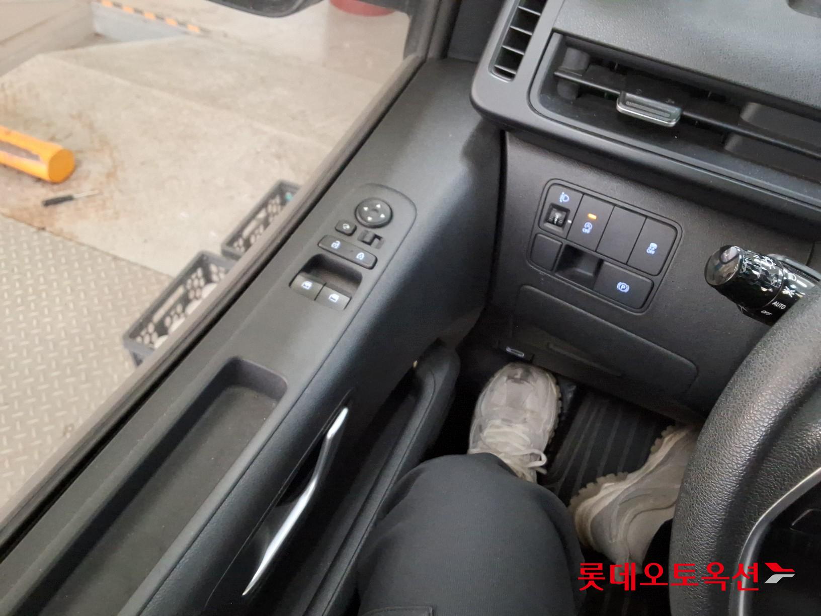 Hyundai Staria 2022 - Image 29