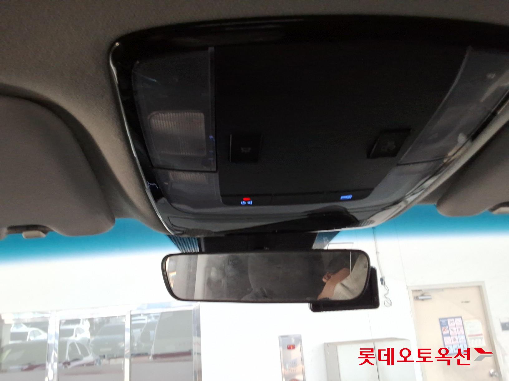 Hyundai Staria 2022 - Image 32