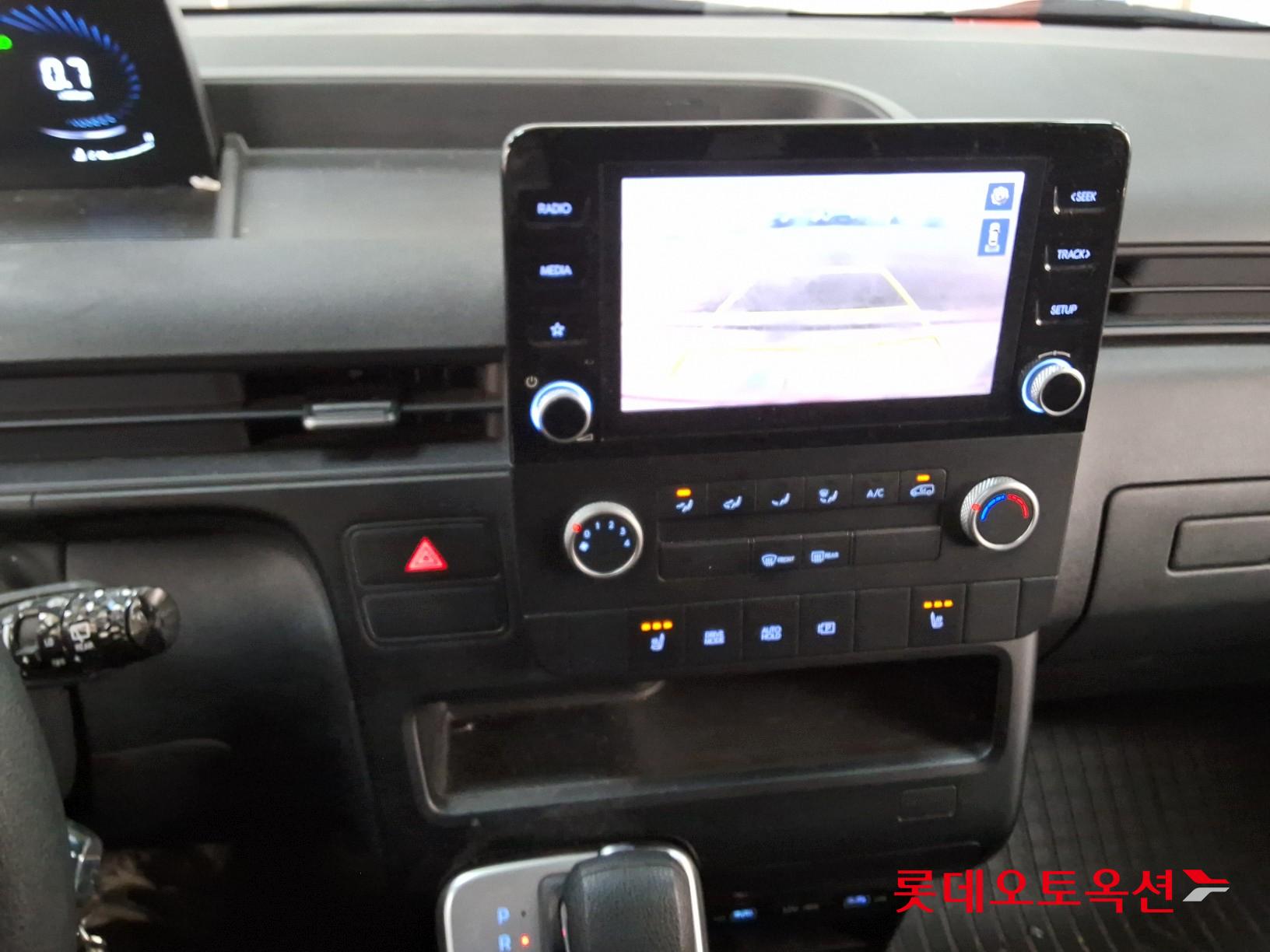 Hyundai Staria 2022 - Image 33