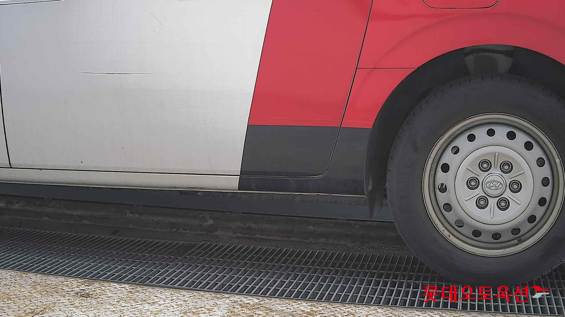 هيونداي ستاريا 2022 - صورة 26