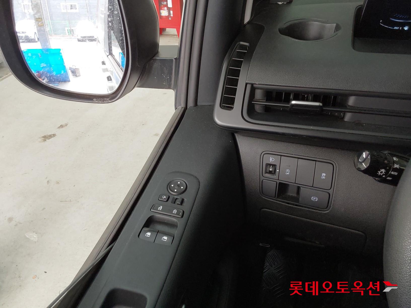 هيونداي ستاريا 2022 - صورة 29