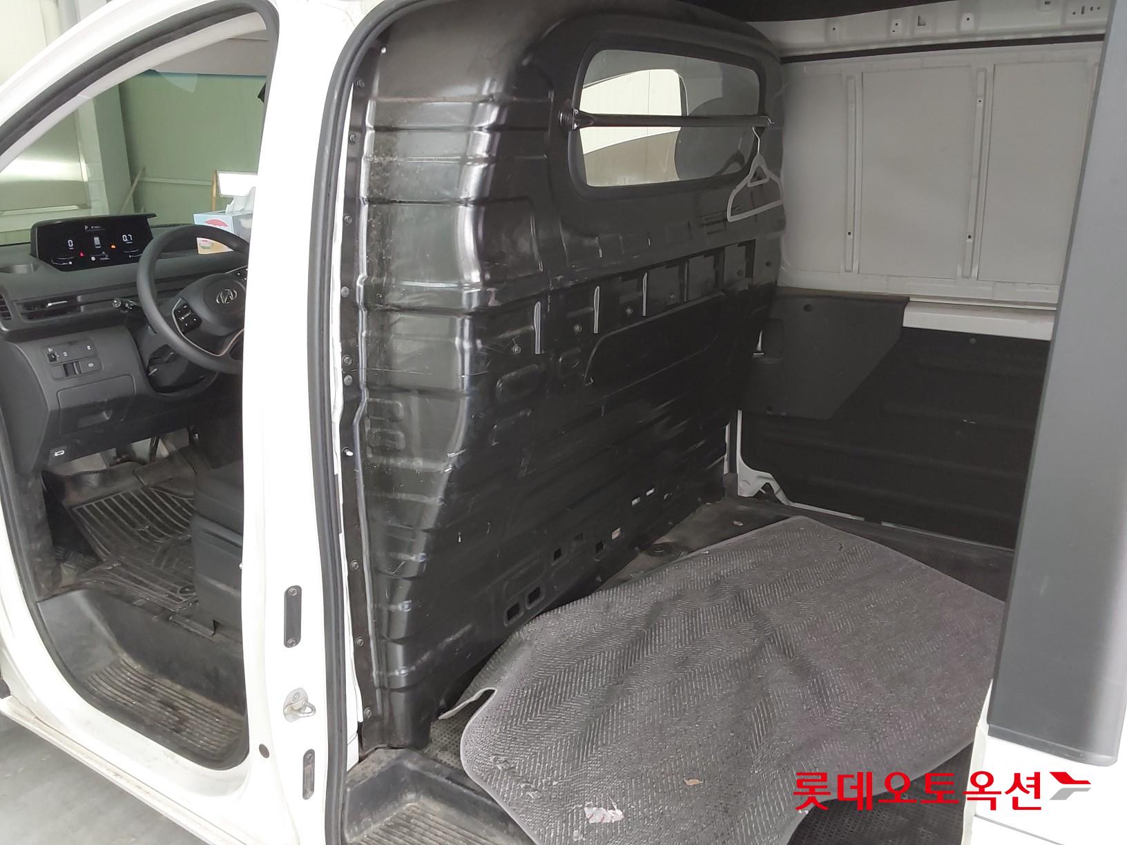 هيونداي ستاريا 2022 - صورة 37