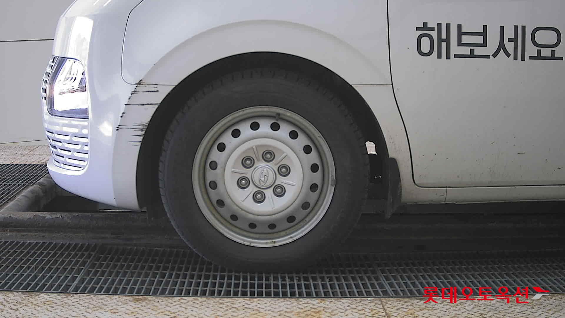 هيونداي ستاريا 2022 - صورة 25