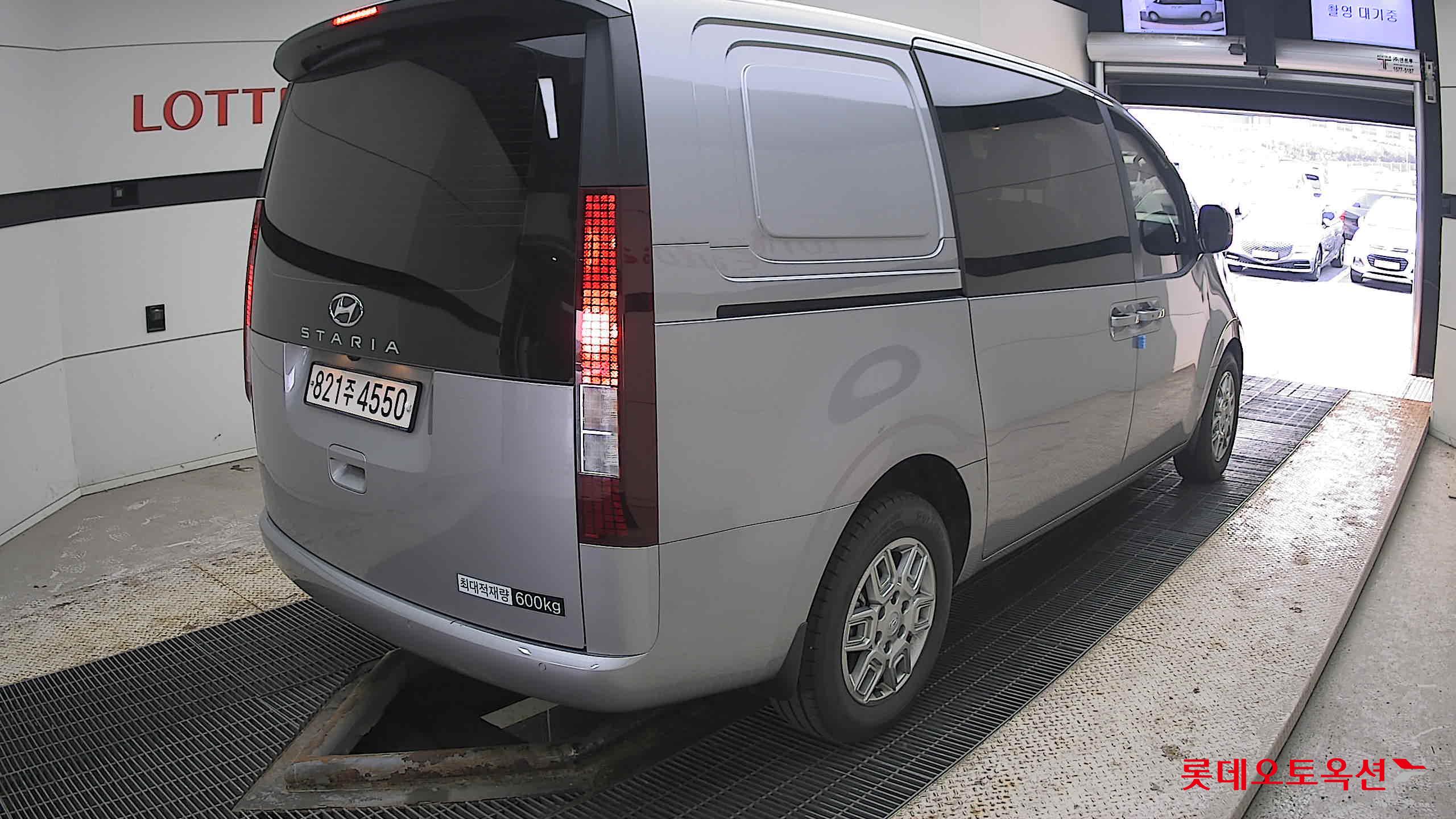 Hyundai Staria 2023 - Image 5