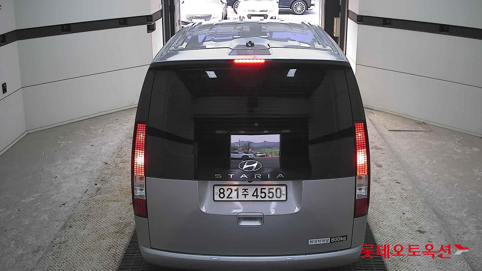Hyundai Staria 2023 - Image 17