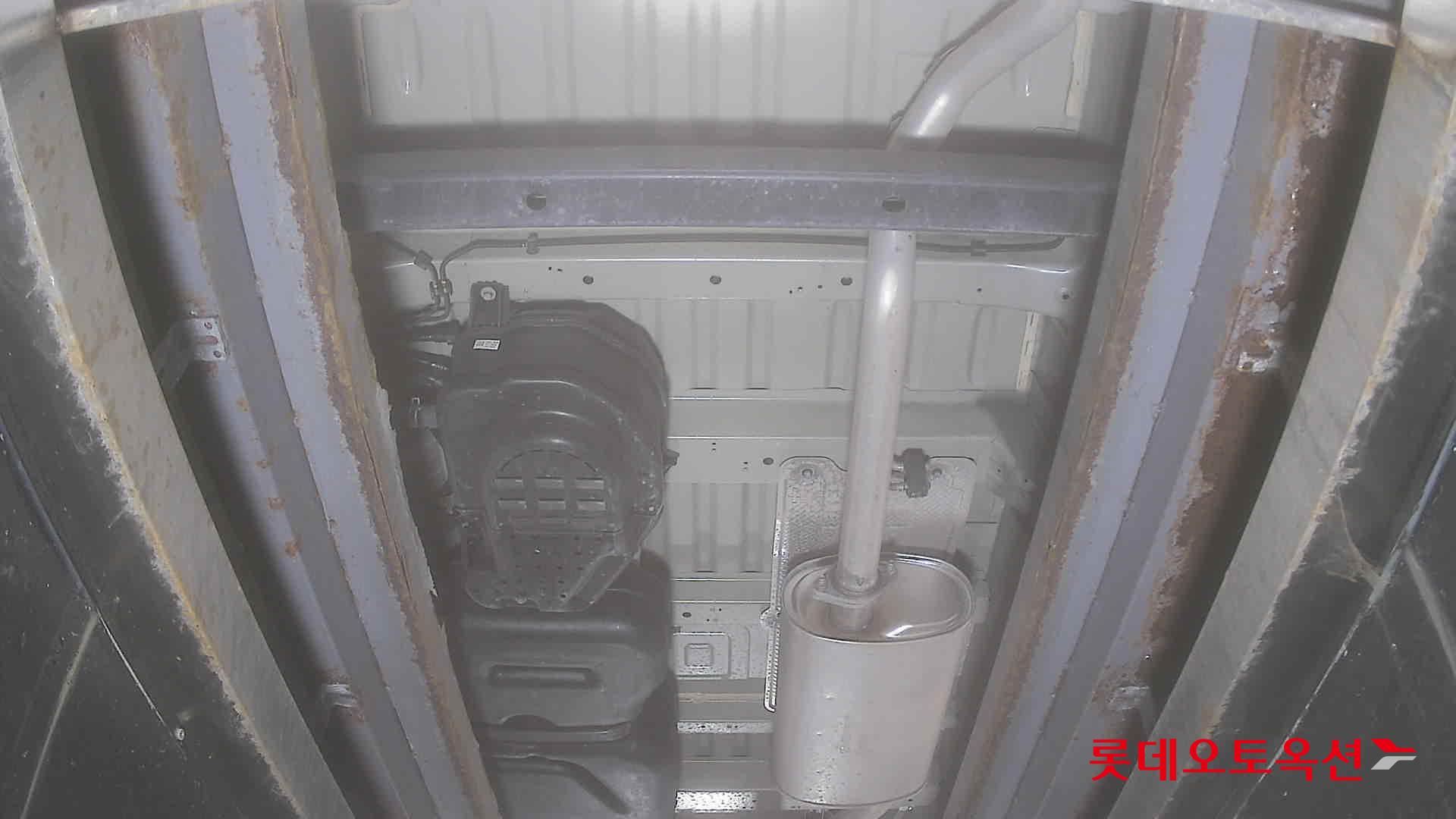 Hyundai Staria 2023 - Image 2