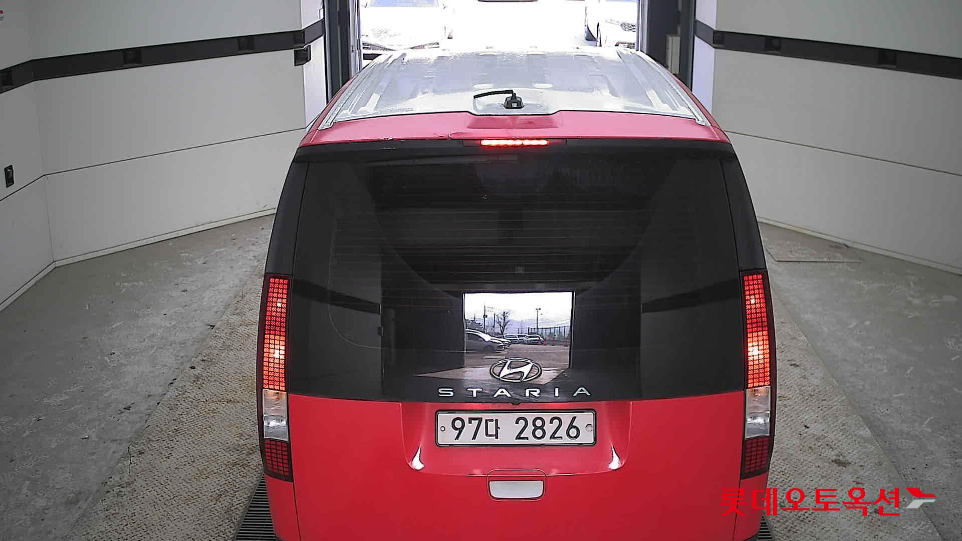 Hyundai Staria 2022 Белый из Кореи, фото 5