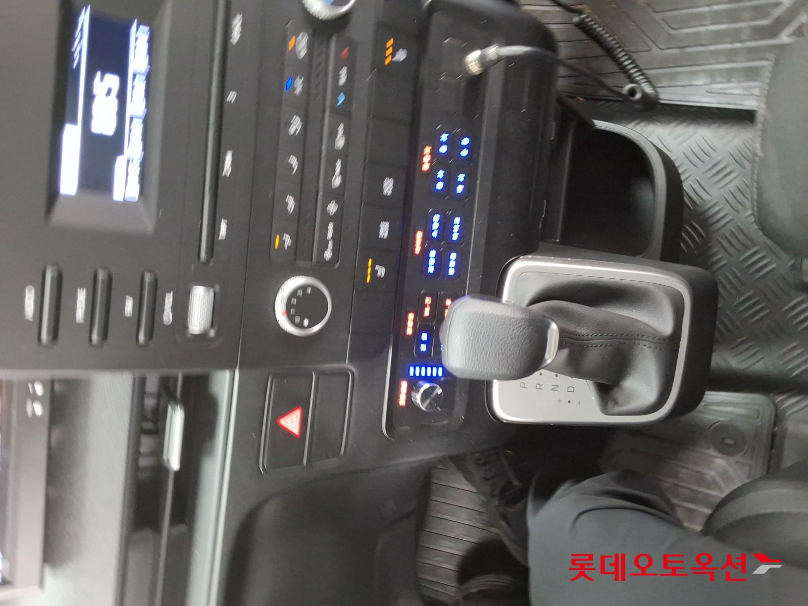 هيونداي ستاريا