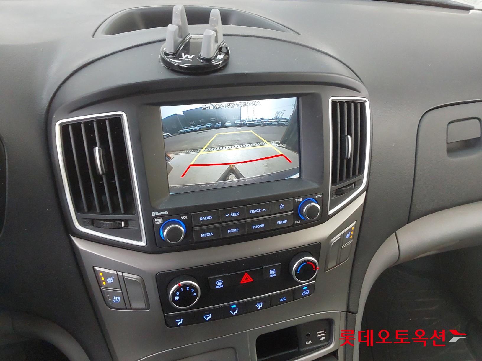 هيونداي جراند ستاريكس 2021 - صورة 33