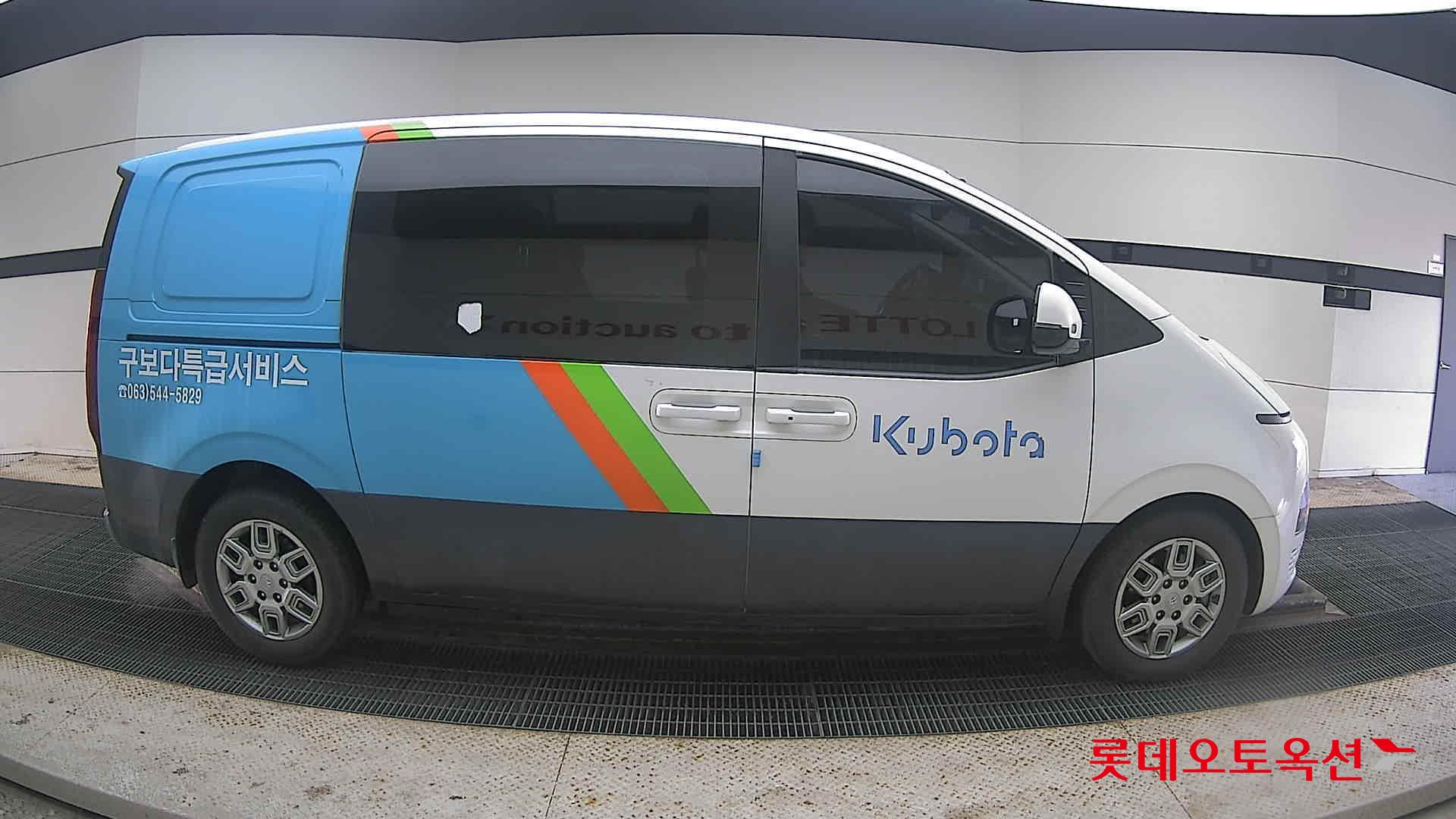 Hyundai Staria 2022 - Image 21