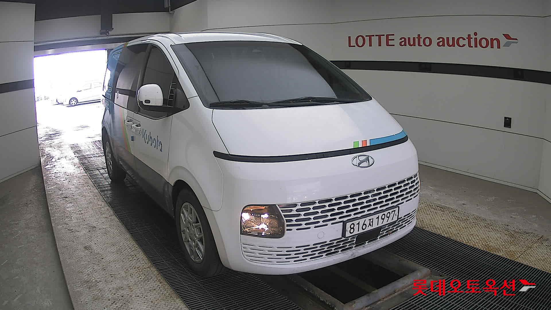 Hyundai Staria 2022 - Image 24