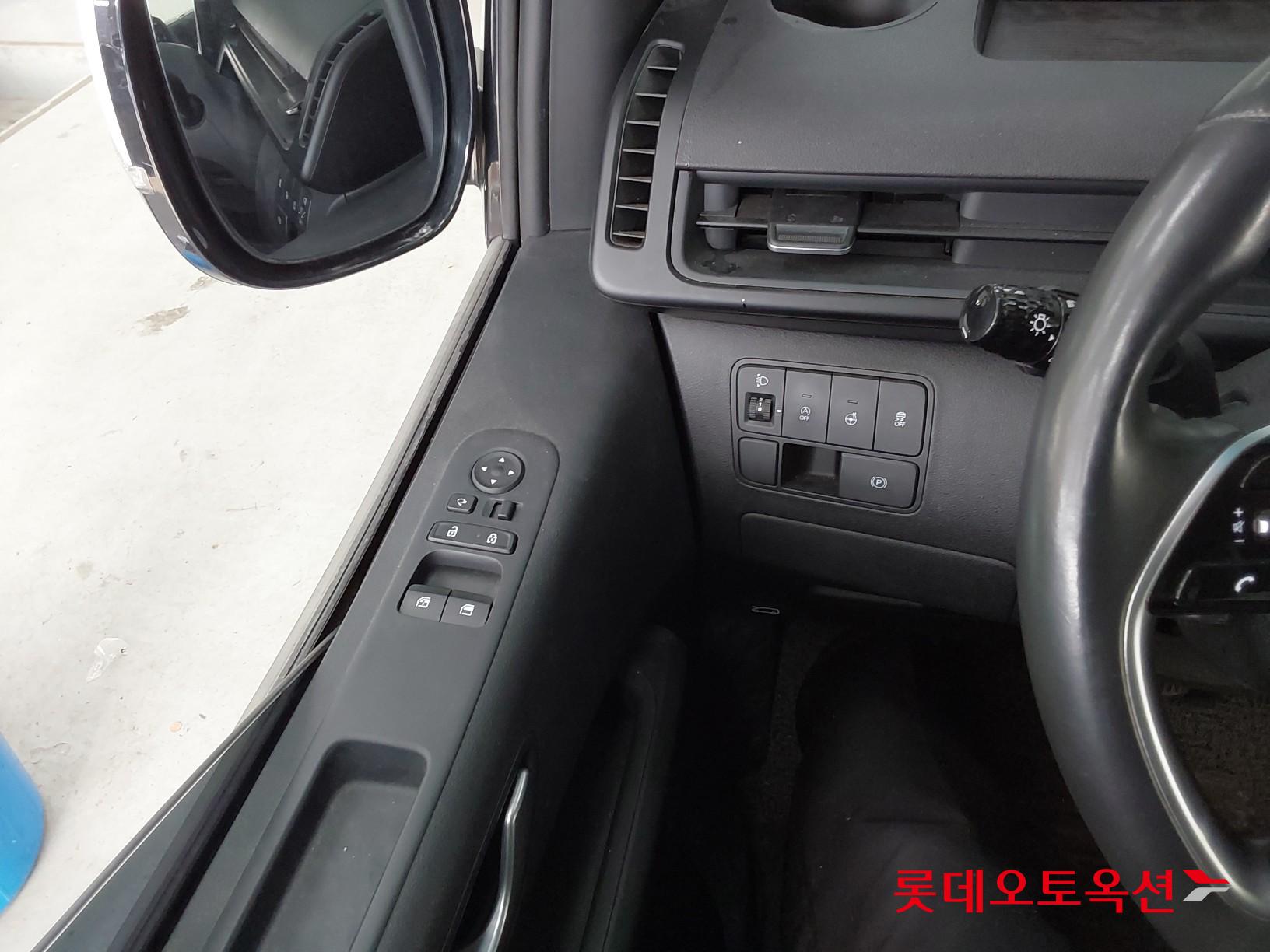 Hyundai Staria 2022 - Image 29