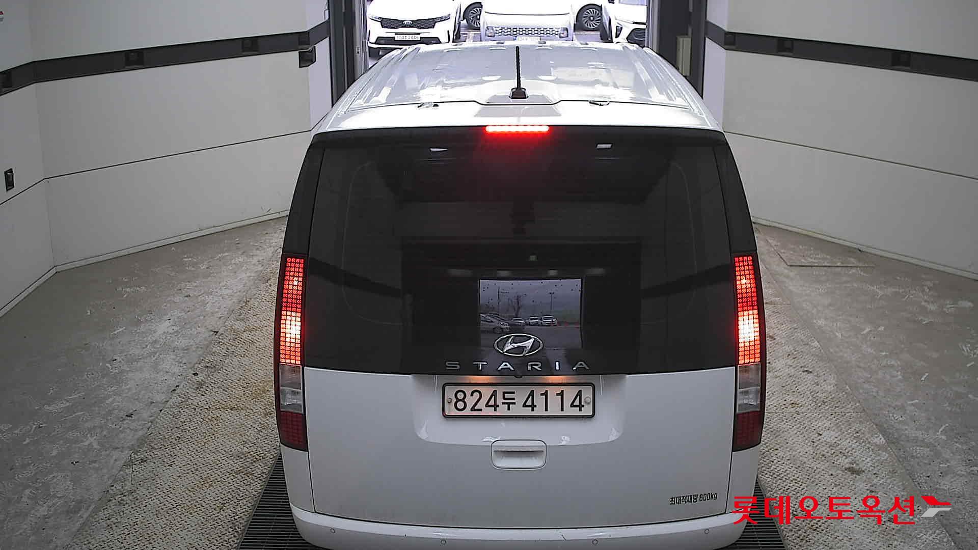 Hyundai Staria 2022 Белый из Кореи, фото 5