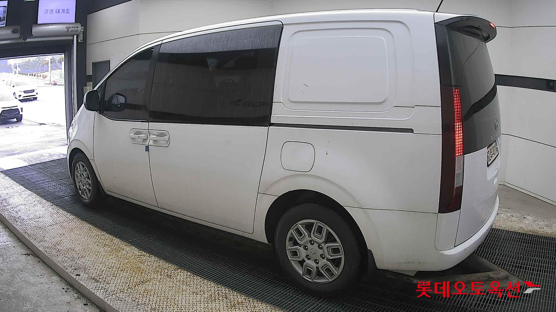 Hyundai Staria id 3809898 из Кореи 10