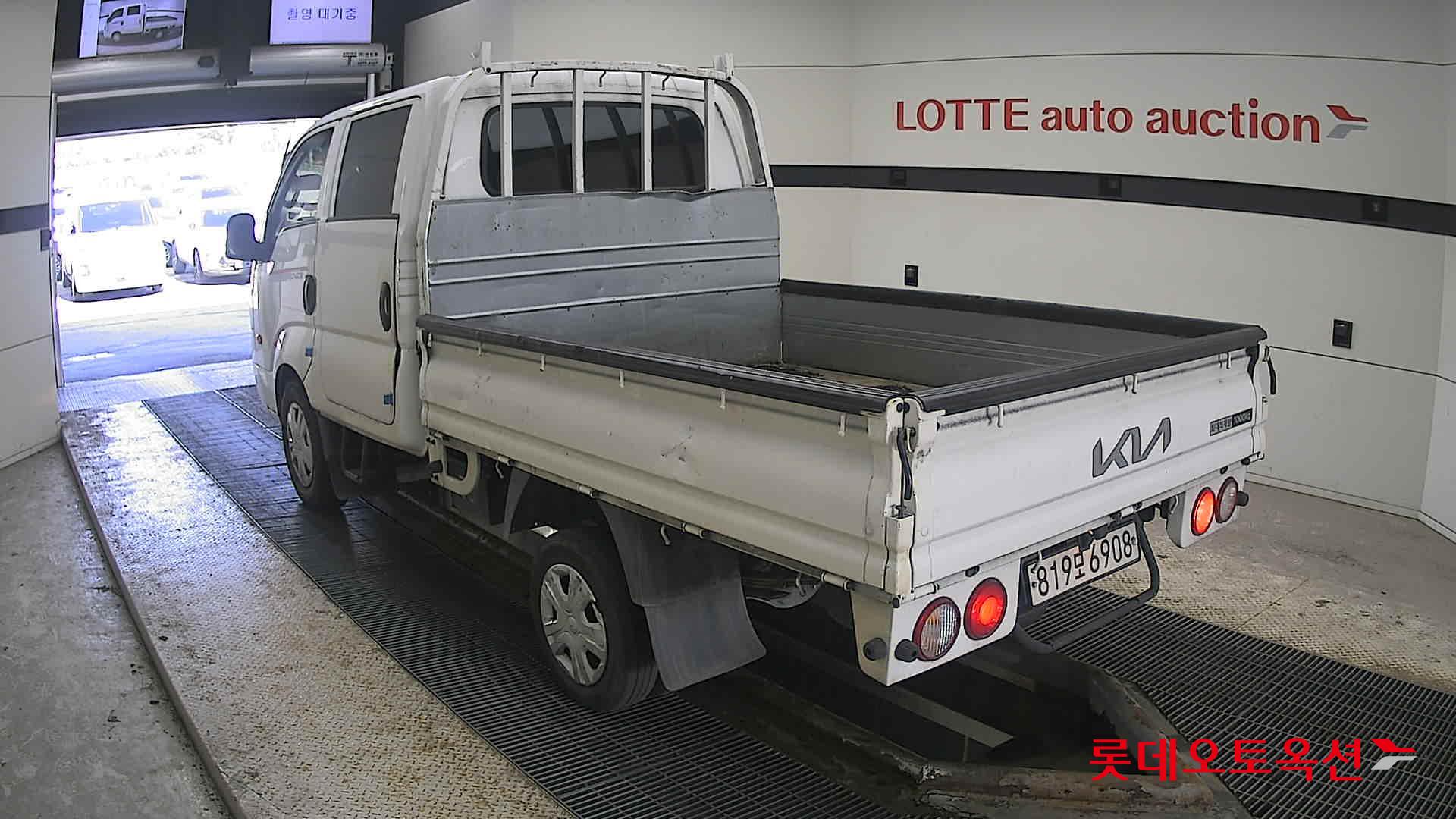 Kia Bongo III 1 ton 2022 Белый из Кореи, фото 6