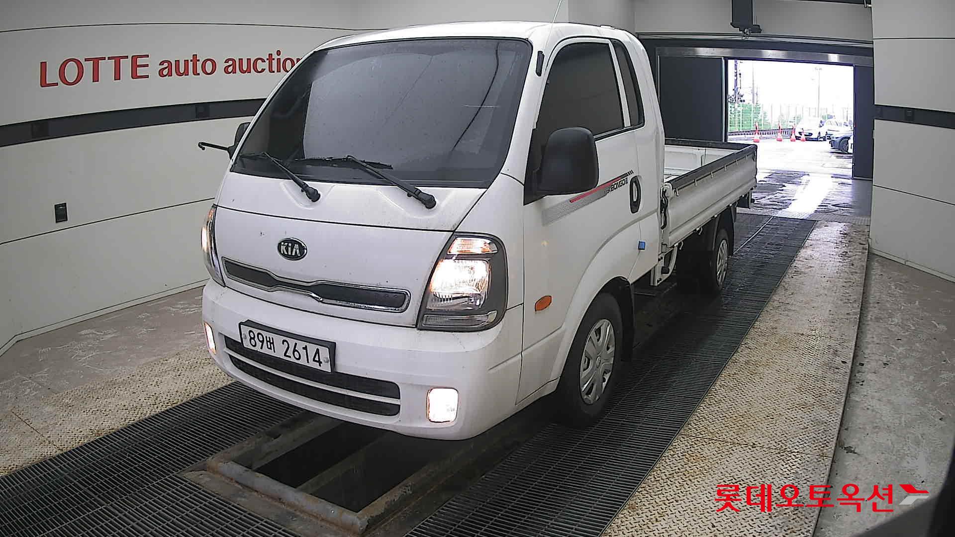 Kia Bongo III 1 ton 2021 Белый из Кореи
