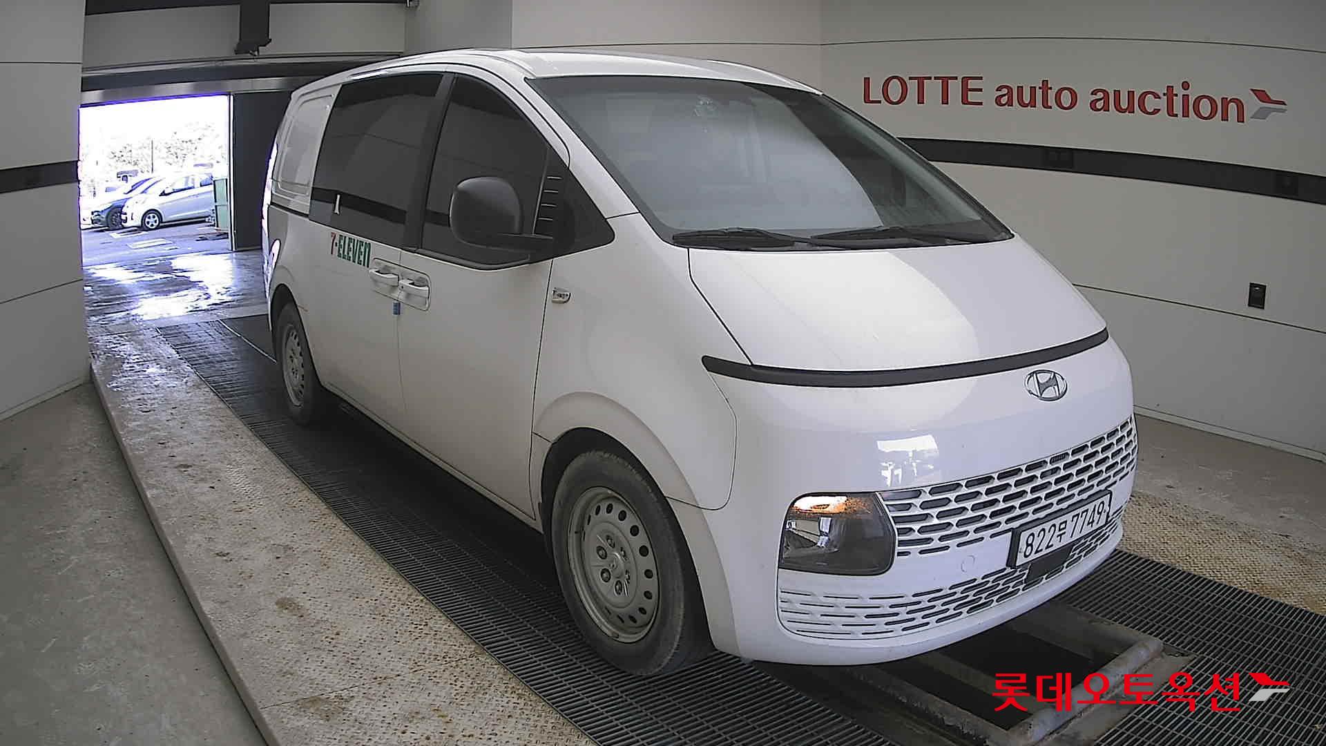 Hyundai Staria 2022 - Image 6