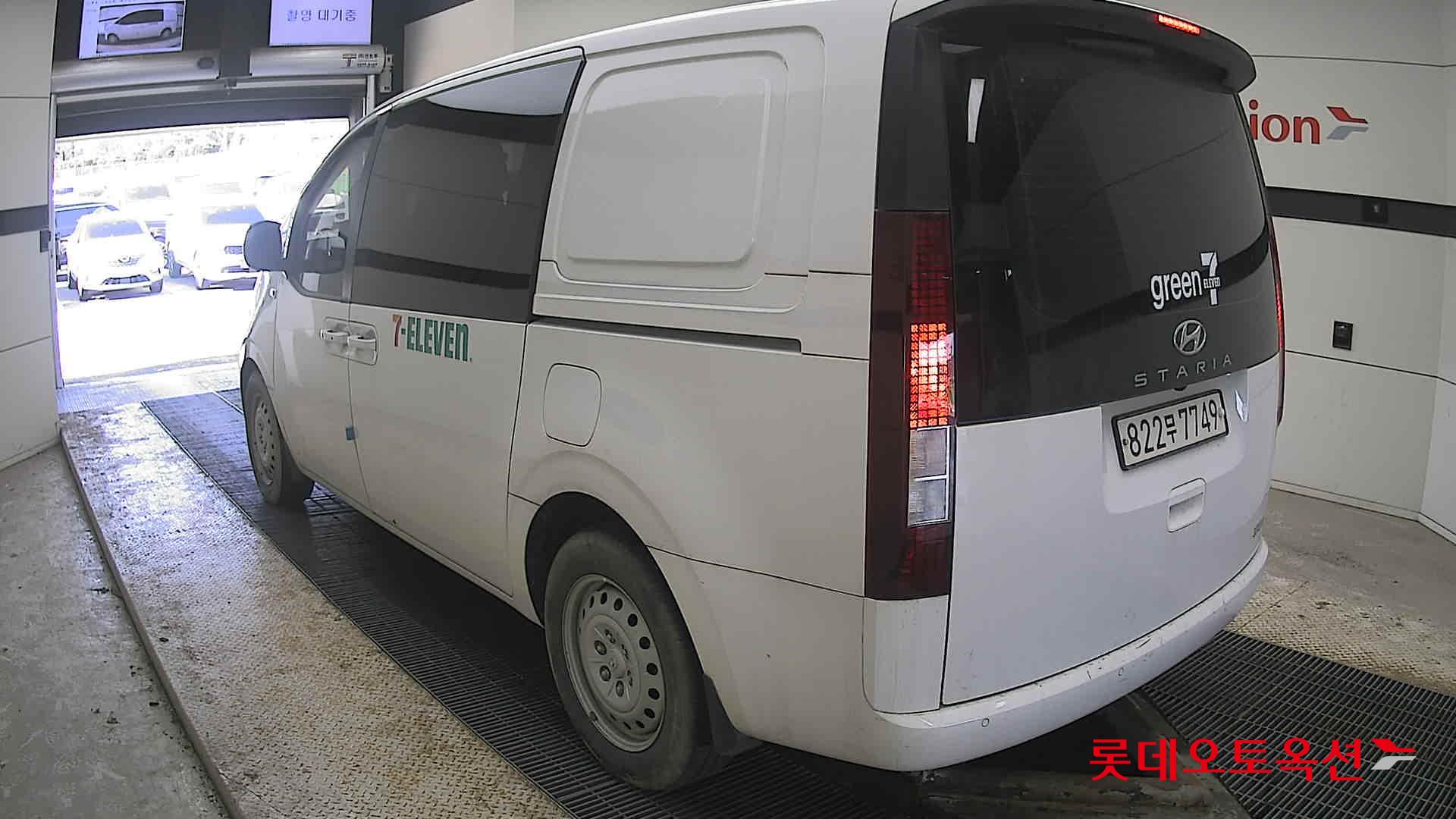 Hyundai Staria 2022 - Image 4