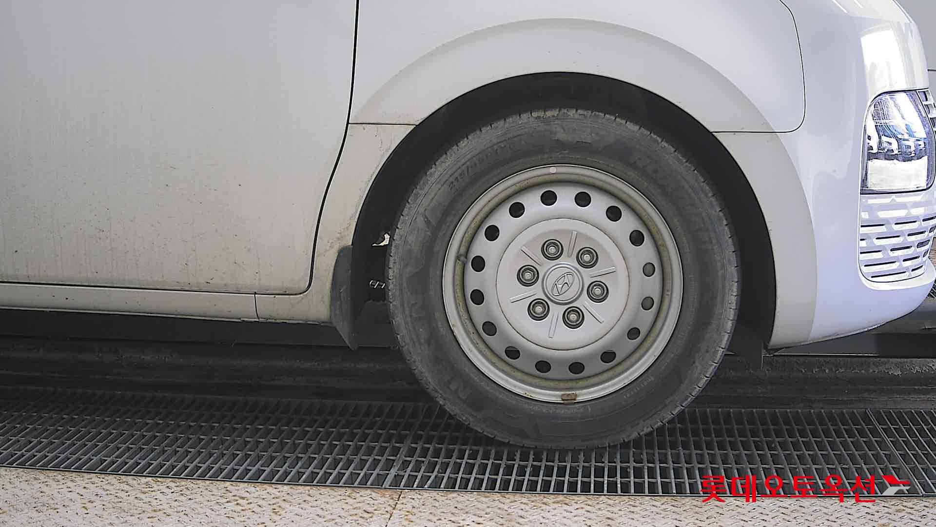 Hyundai Staria 2022 - Image 27