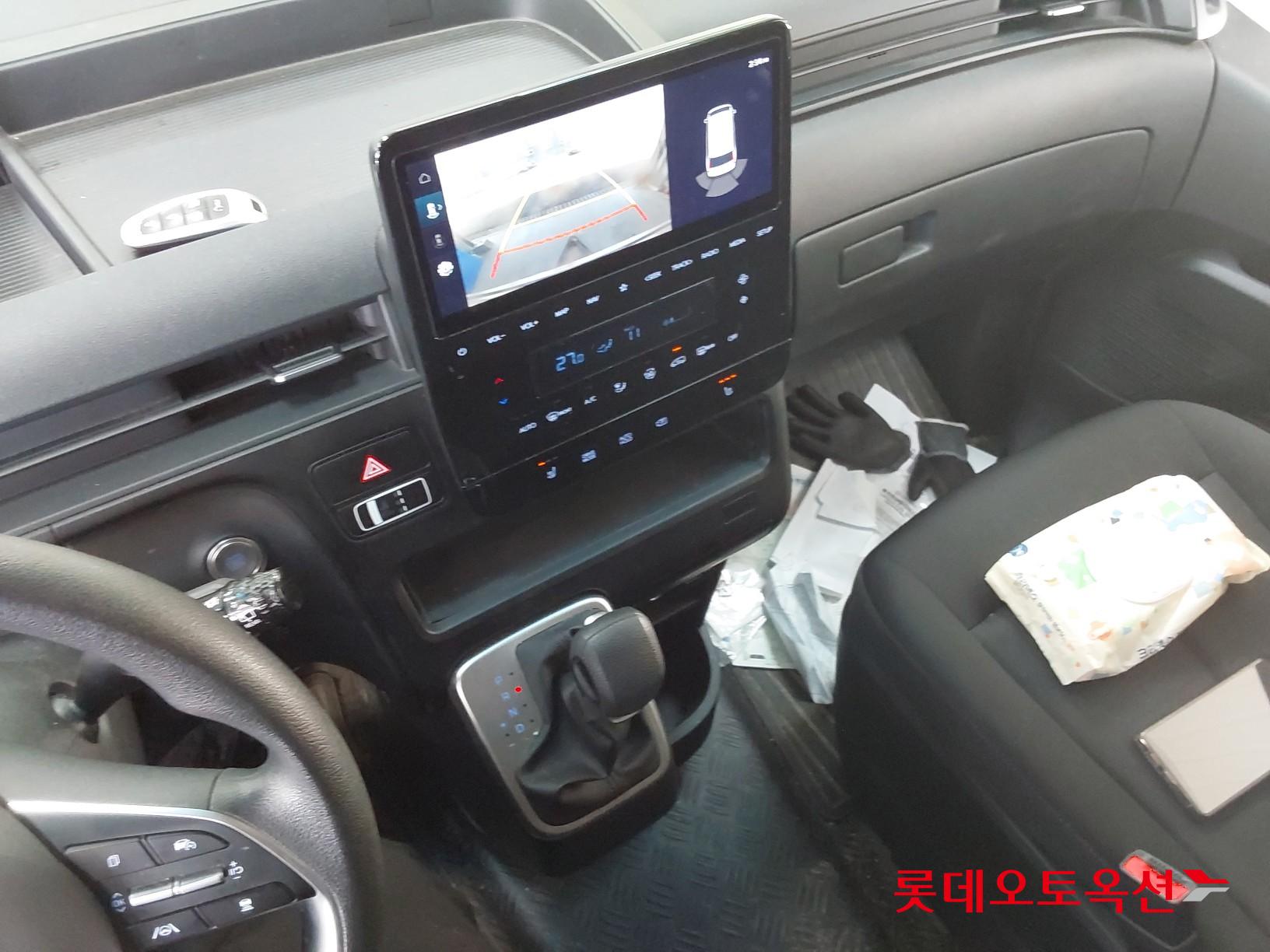 Hyundai Staria 2022 - Image 34