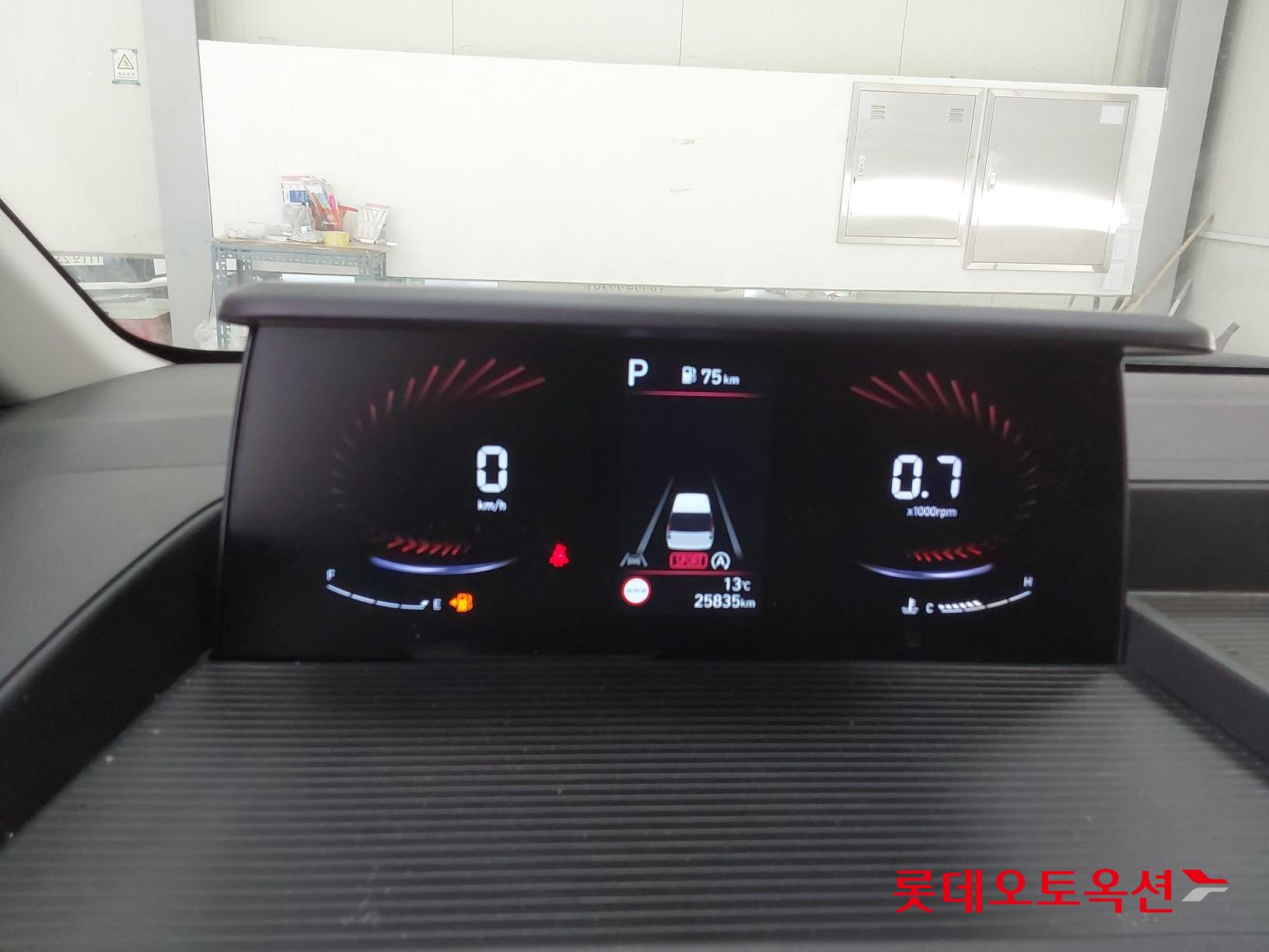 Hyundai Staria 2022 - Image 9