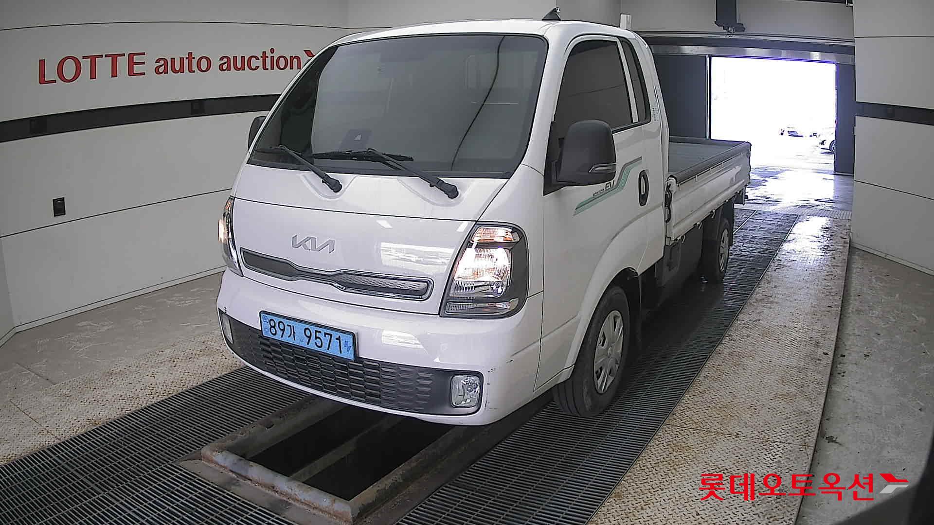 Kia Bongo III 1 ton EV 2023 Белый из Кореи