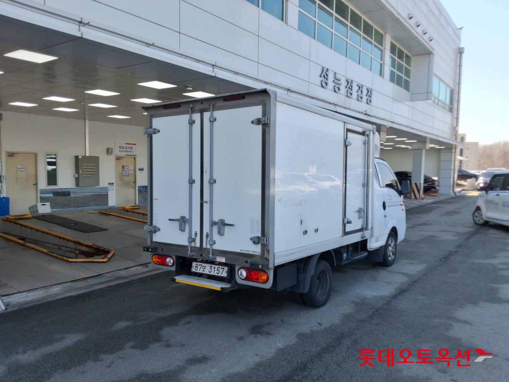 Hyundai PORTER II Refrigerated tower tea 2022 Белый из Кореи, фото 5