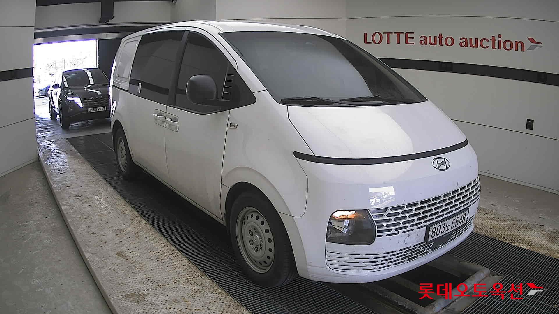 هيونداي ستاريا 2023 - صورة 6