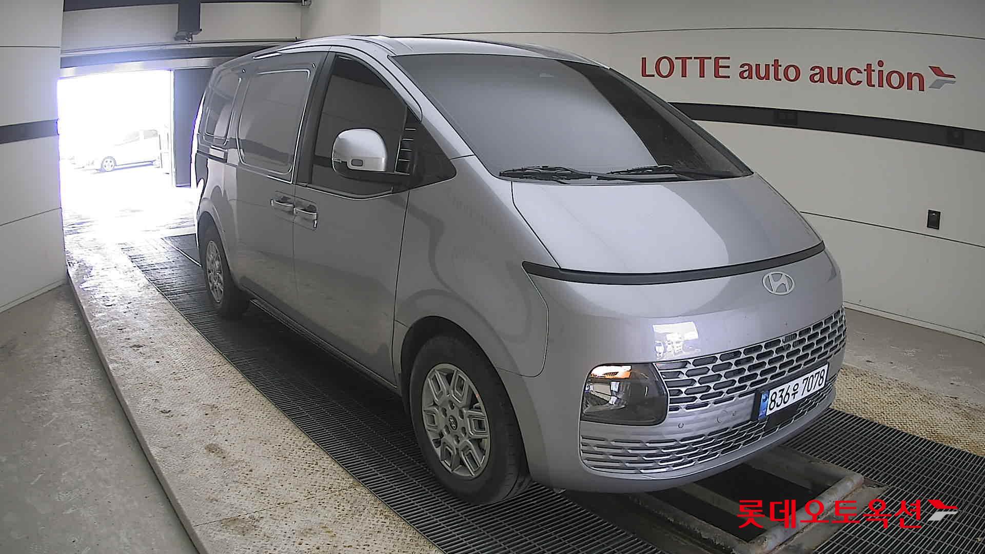 Hyundai Staria Hybrid 2025 Другое из Кореи, фото 2