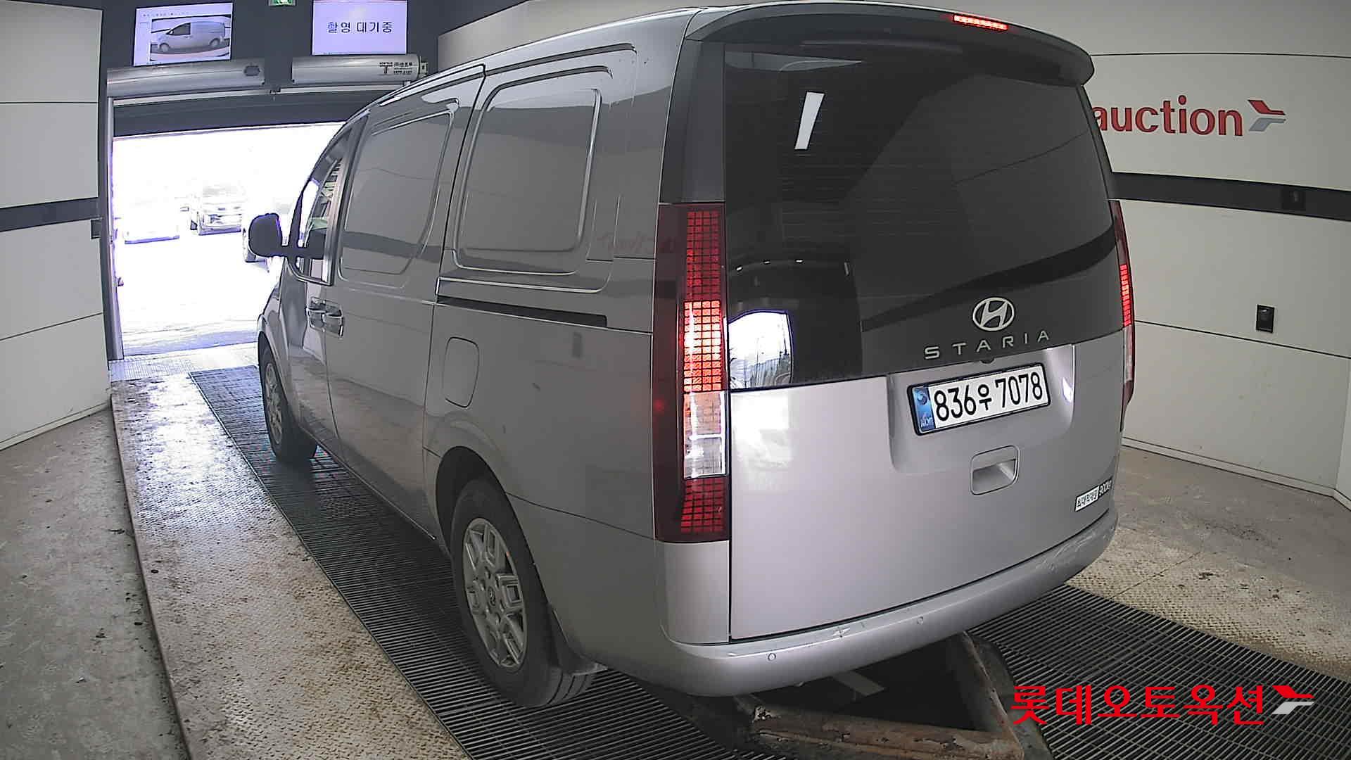 Hyundai Staria Hybrid id 3803732 из Кореи 9