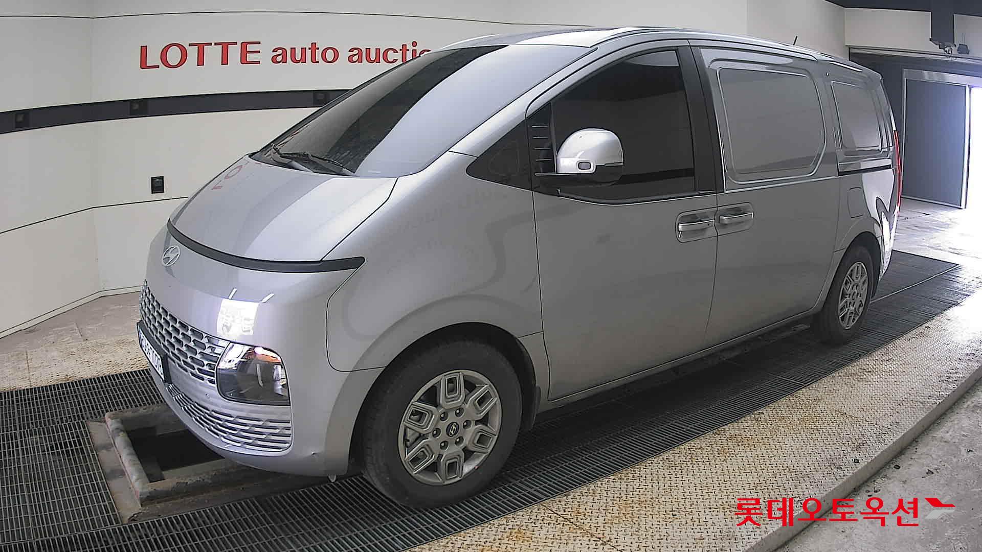 Hyundai Staria Hybrid id 3803732 из Кореи 13