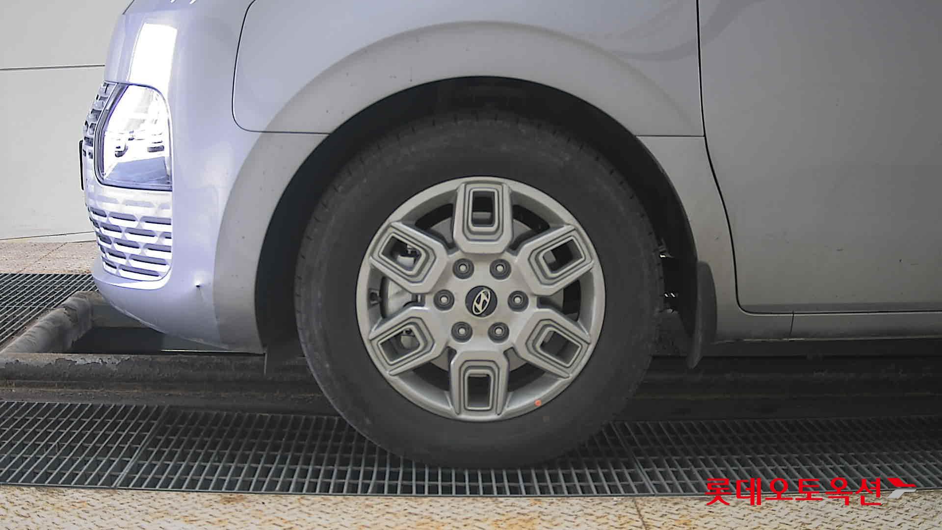 Hyundai Staria Hybrid id 3803732 из Кореи 21