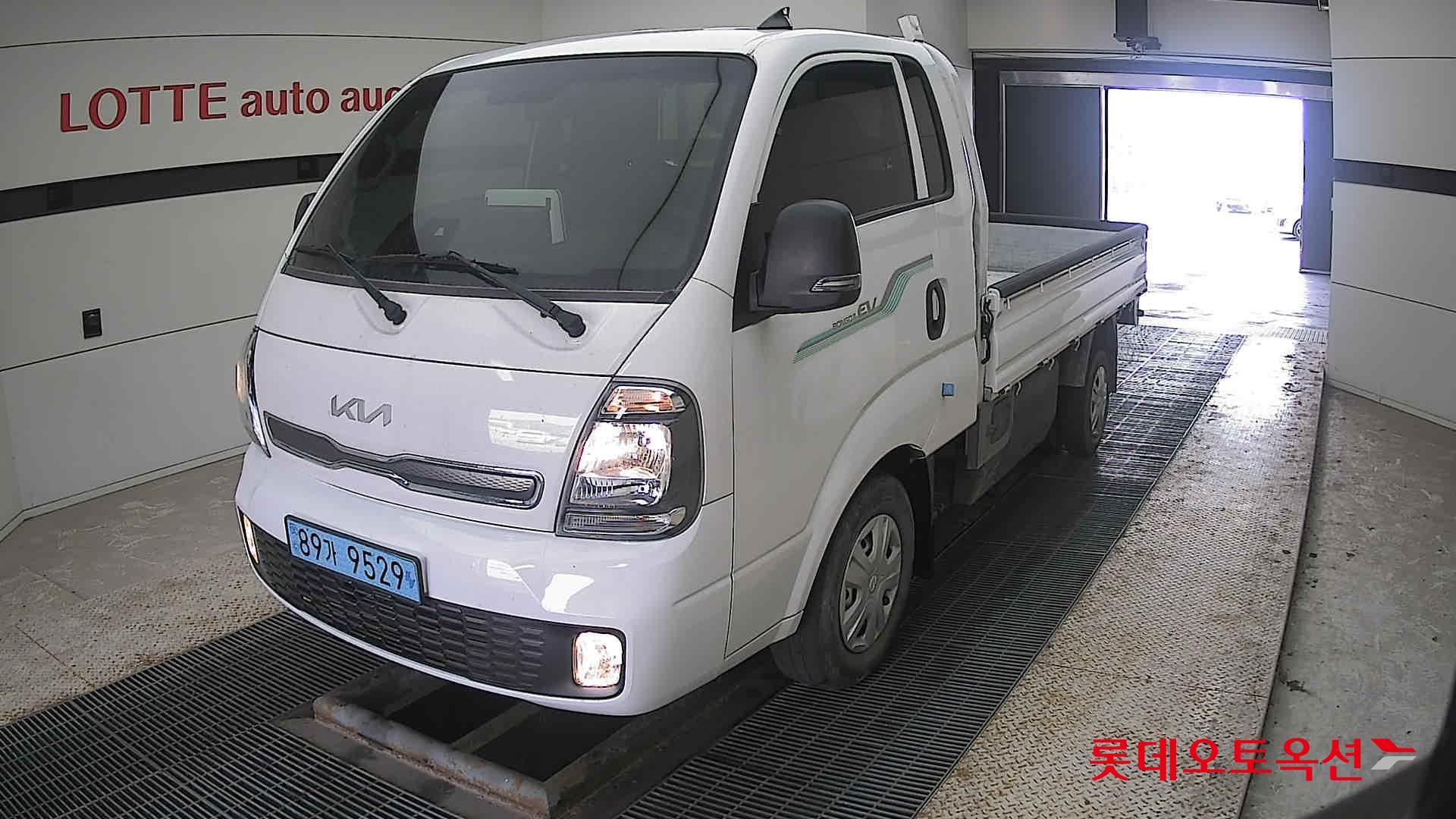 Kia Bongo III 1 ton EV 2023 Белый из Кореи