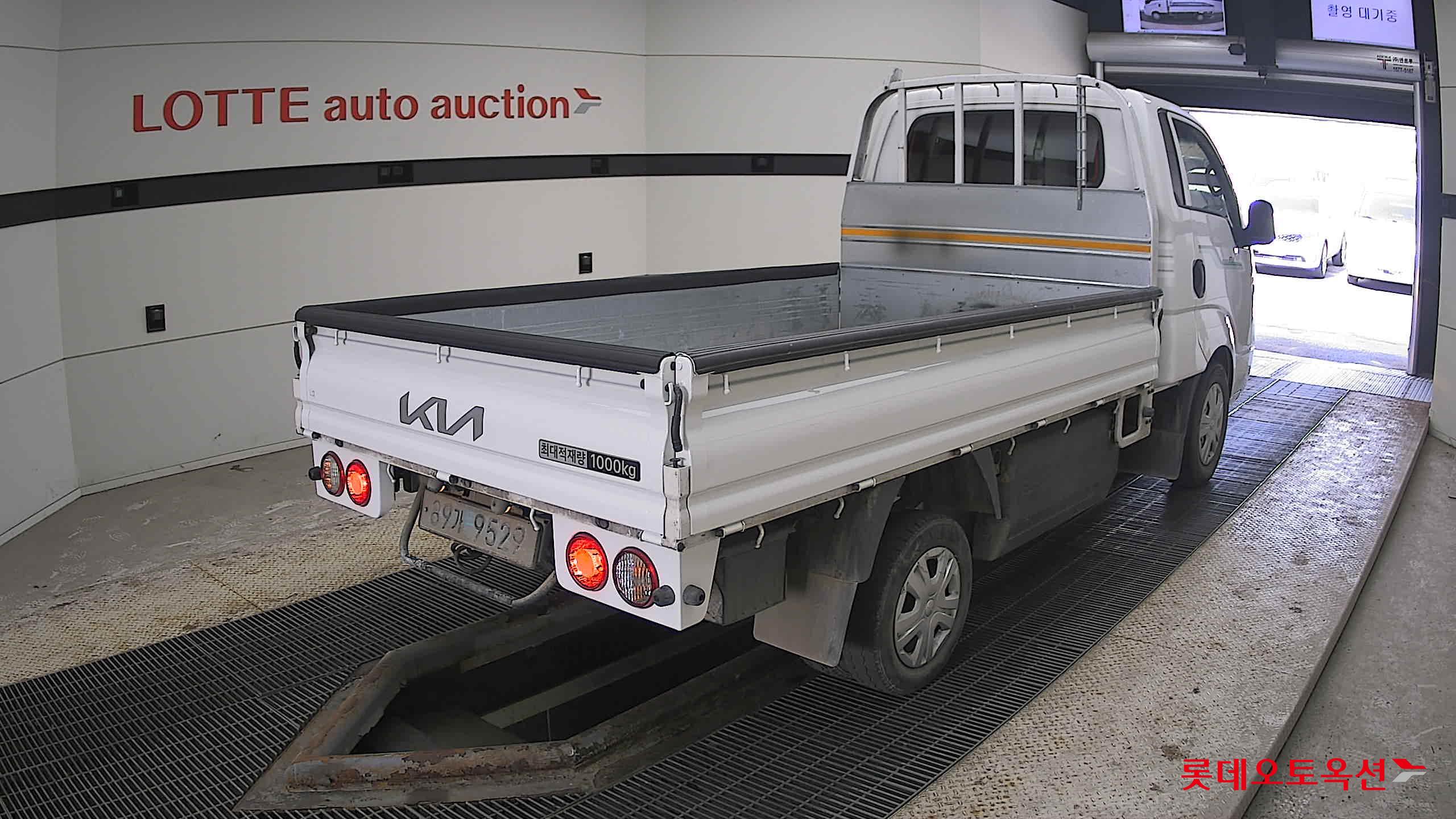 Kia Bongo III 1 ton EV 2023 Белый из Кореи, фото 4